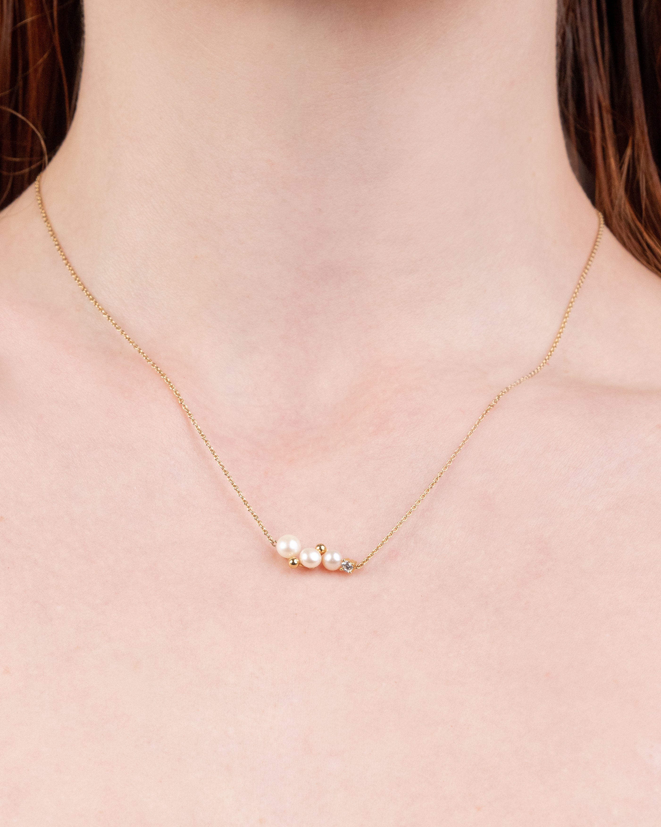 Colgante Lovelace de 3 Perlas Cultivadas de Agua dulce 4-4.5mm, 4.5-5mm y 5-5.5mm y Circonita