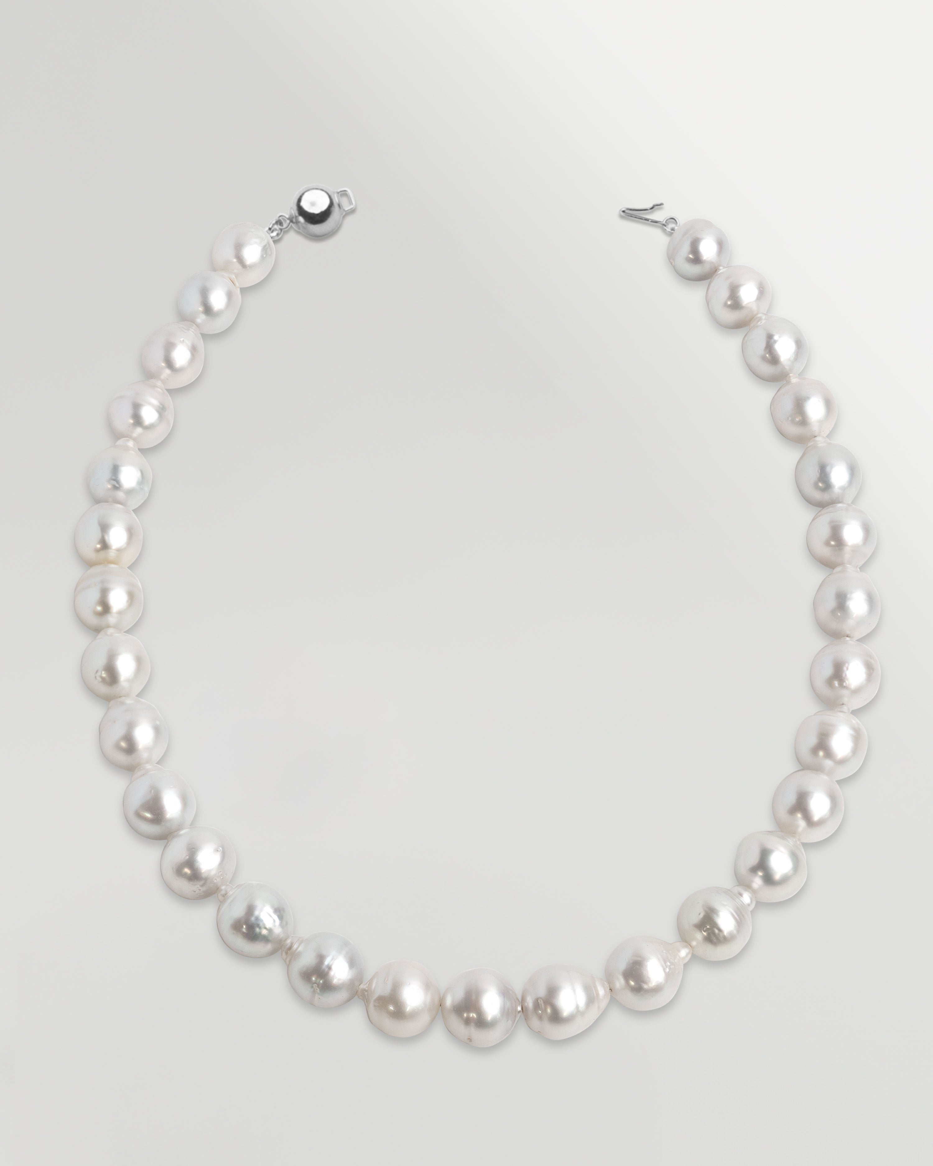 Collar de perlas australianas cultivadas naturales del mar del sur barrocas