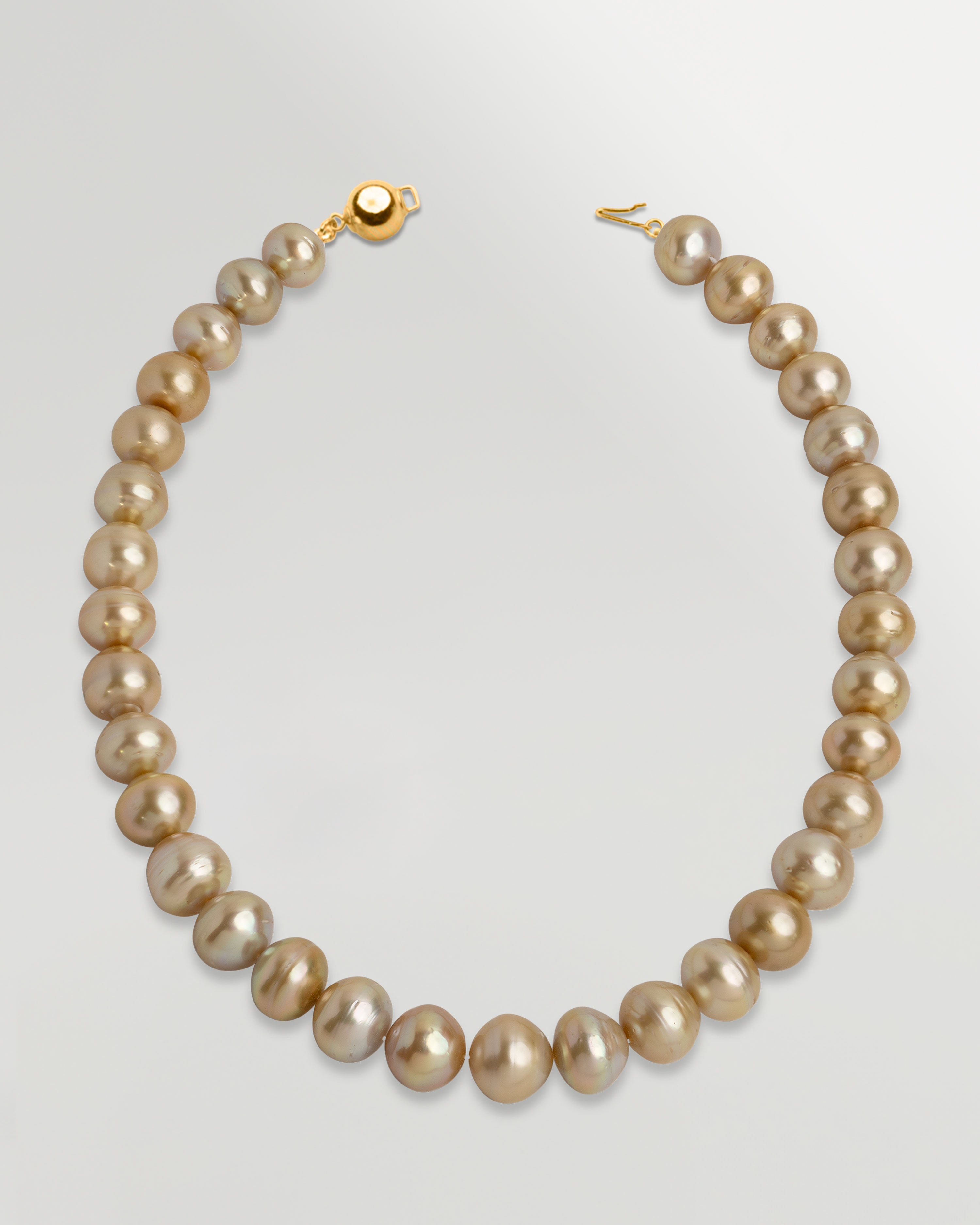 Collar de perlas australianas cultivadas naturales del mar del sur de la variedad dorada