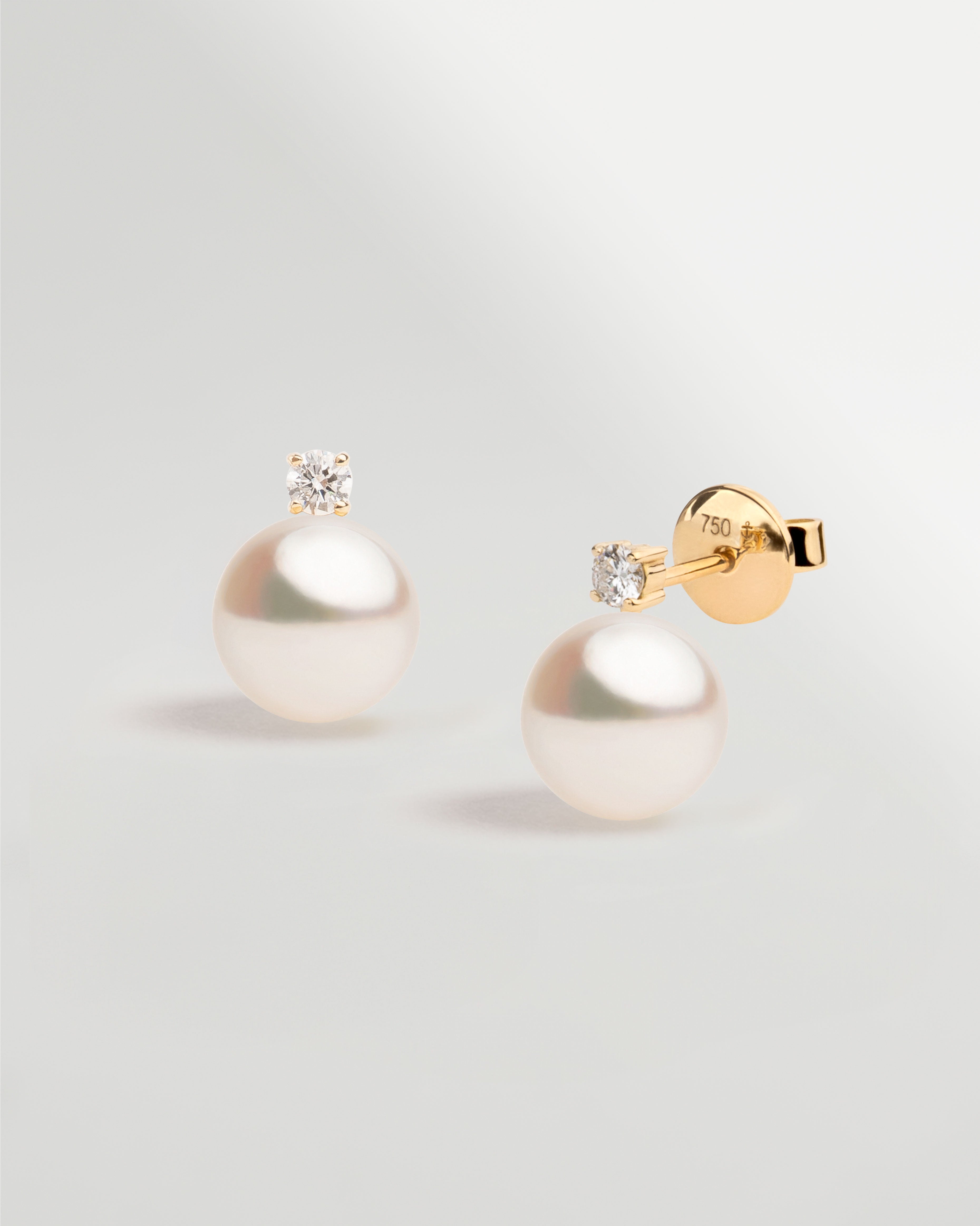 Pendientes Elara con Perlas Akoya y Diamantes en Oro | 7,5 - 8 mm