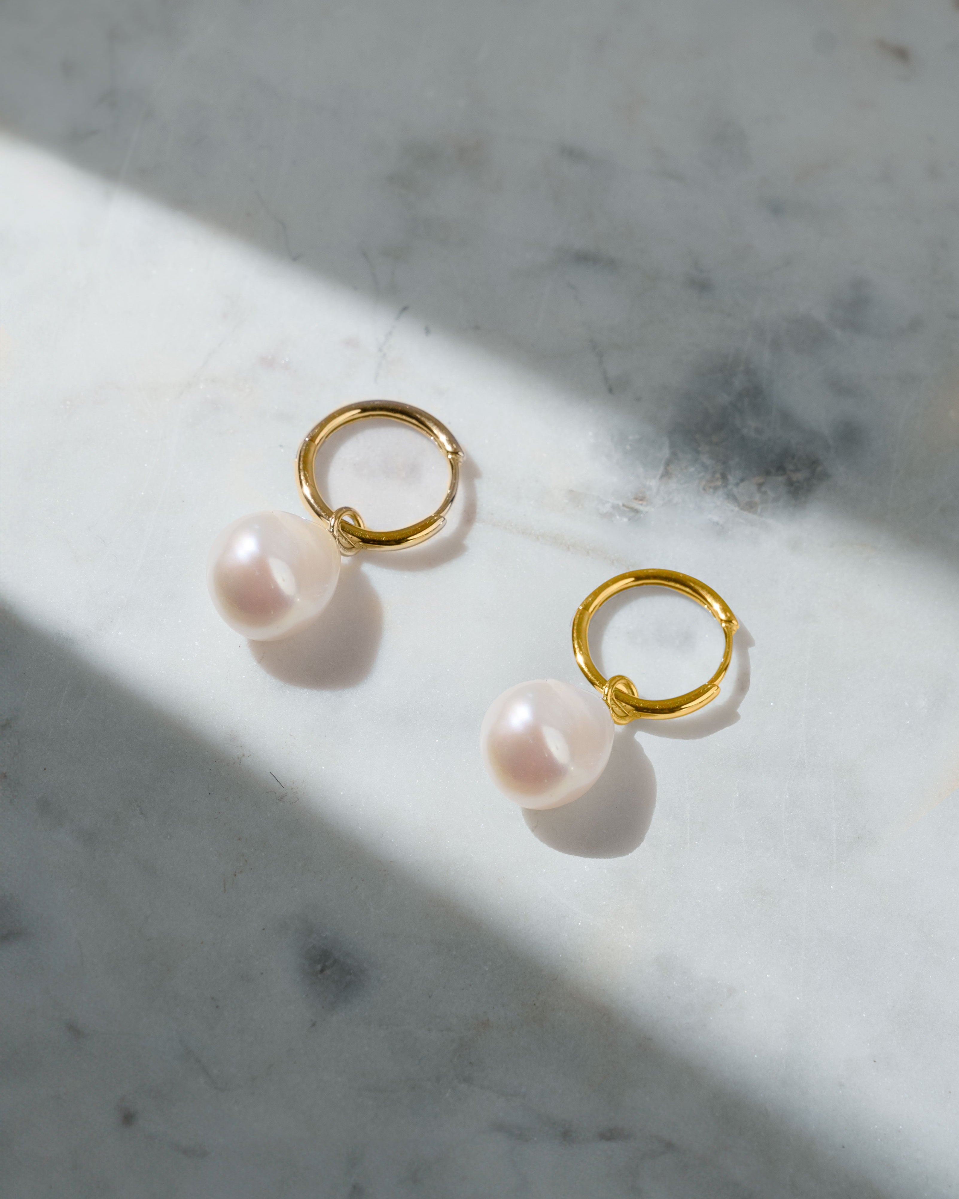 Pendientes de Aro de Oro Vermeil con Perla Barroca - 16 mm
