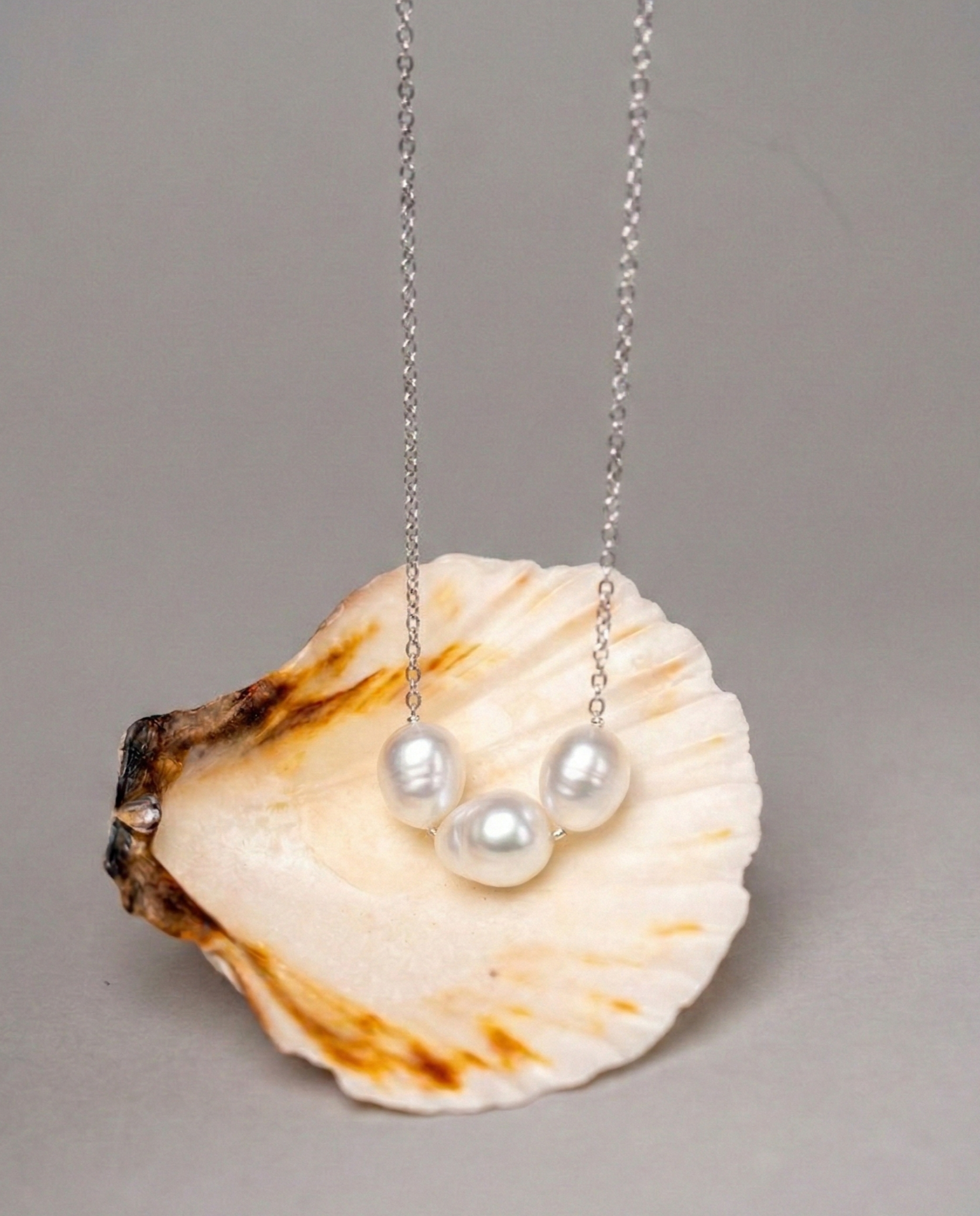 Colgante Tres Perlas de Agua Dulce Barrocas de 8-9 y 9-10 mm y Plata de ley SY Perlas