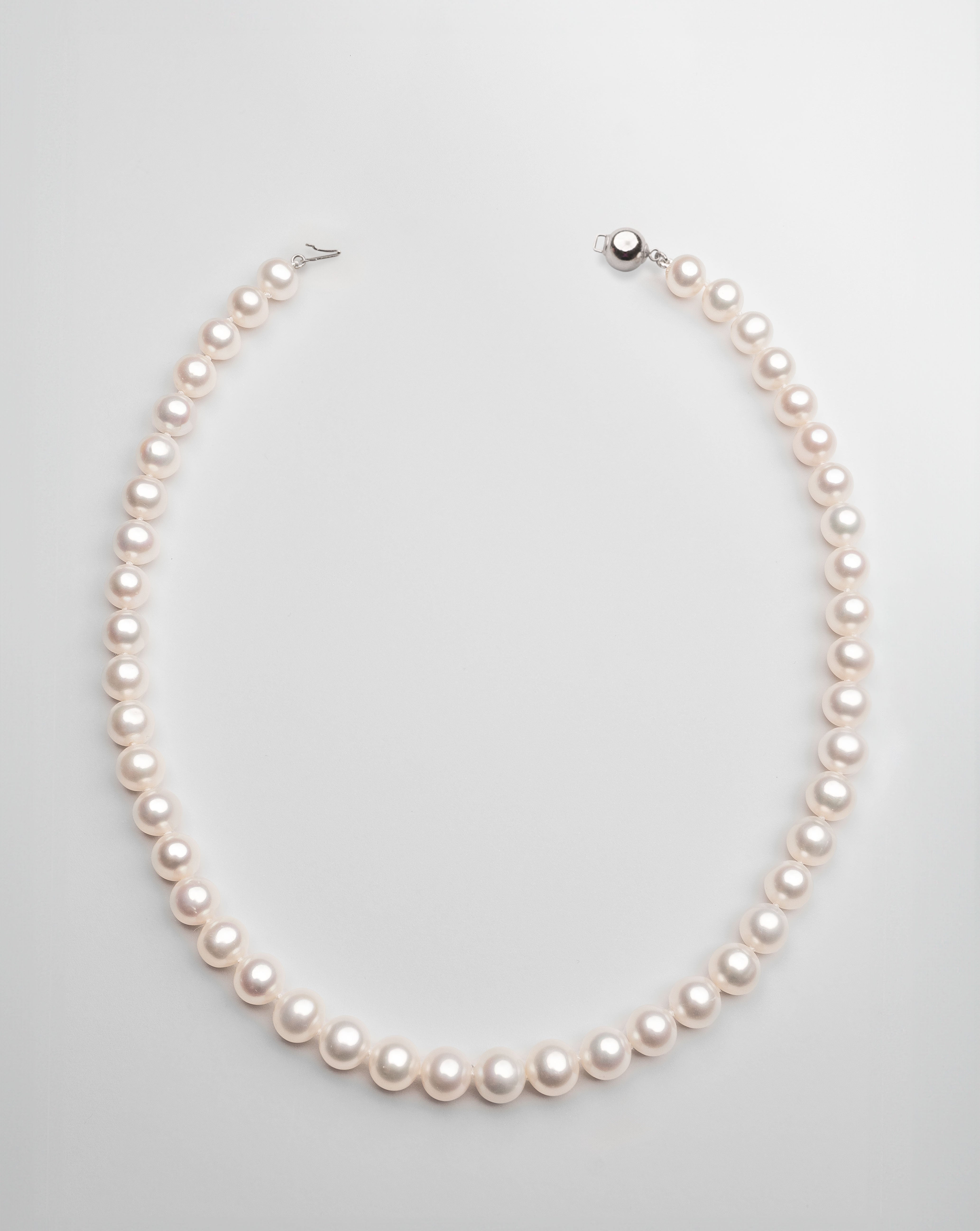 Collar de perlas cultivadas naturales de agua dulce redondas de 8,5 - 9,5 mm