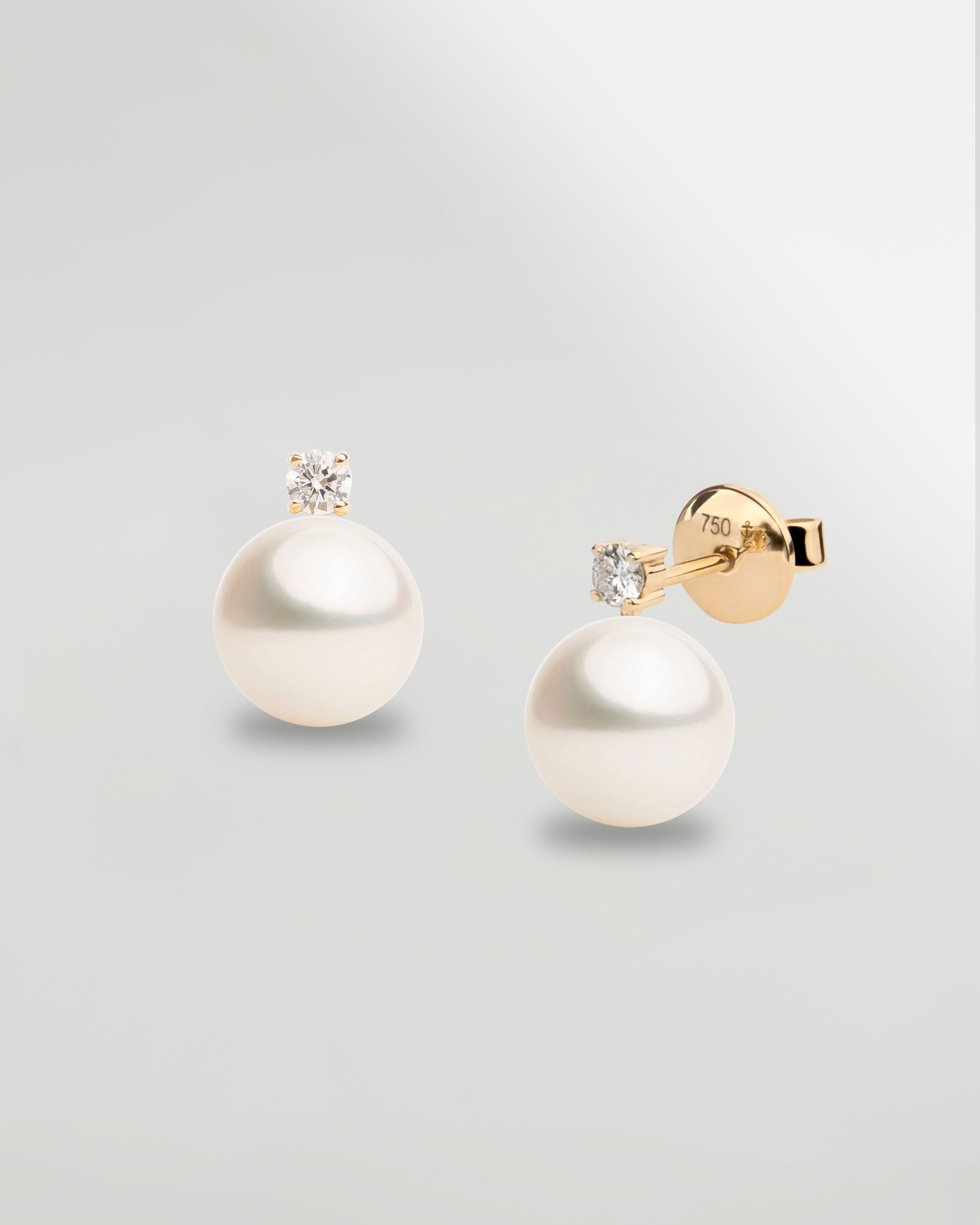 Pendientes Elara con Perlas Agua dulce y Diamantes en Oro | 8 - 8,5 mm