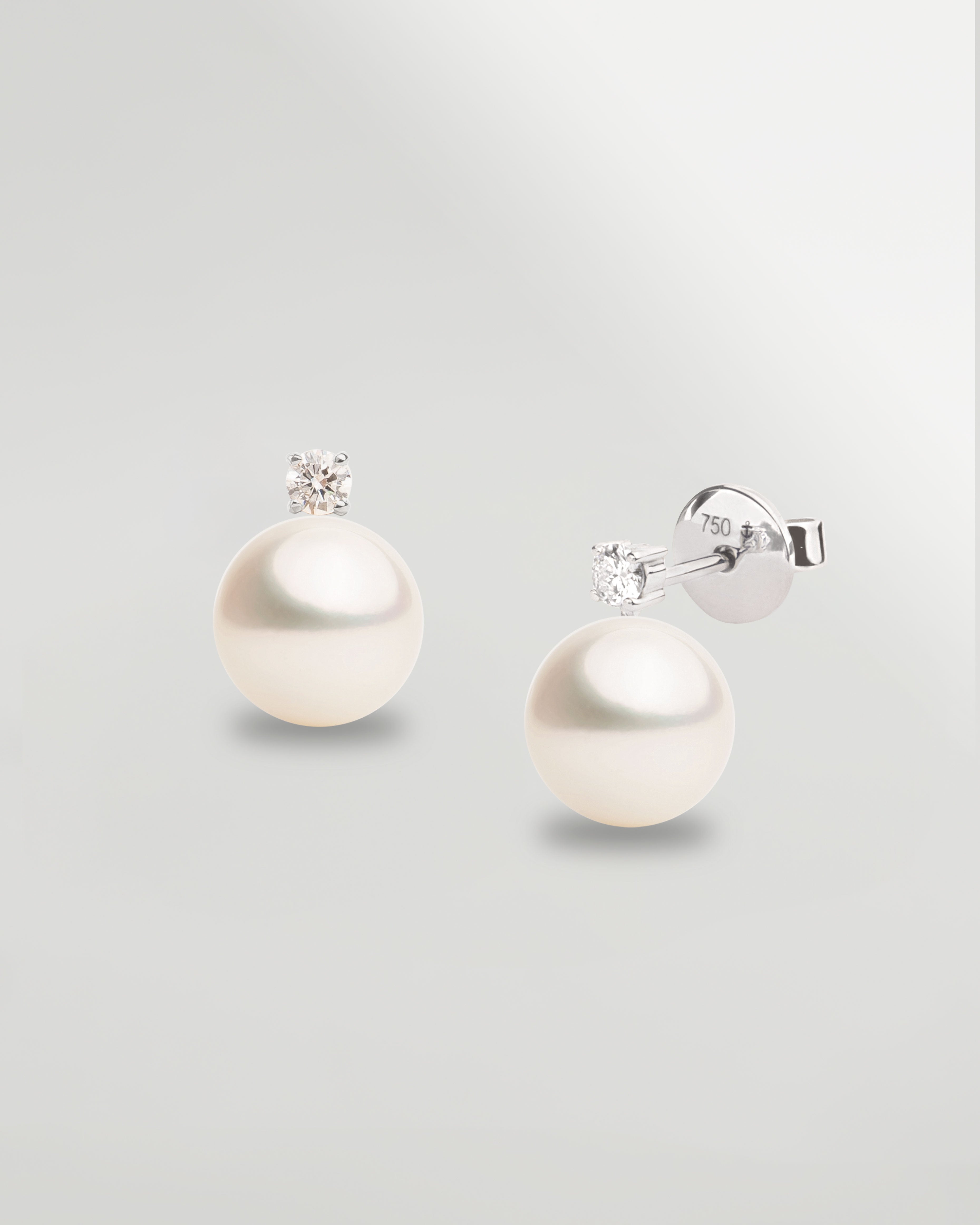 Pendientes Elara con Perlas Agua dulce y Diamantes en Oro | 8 - 8,5 mm