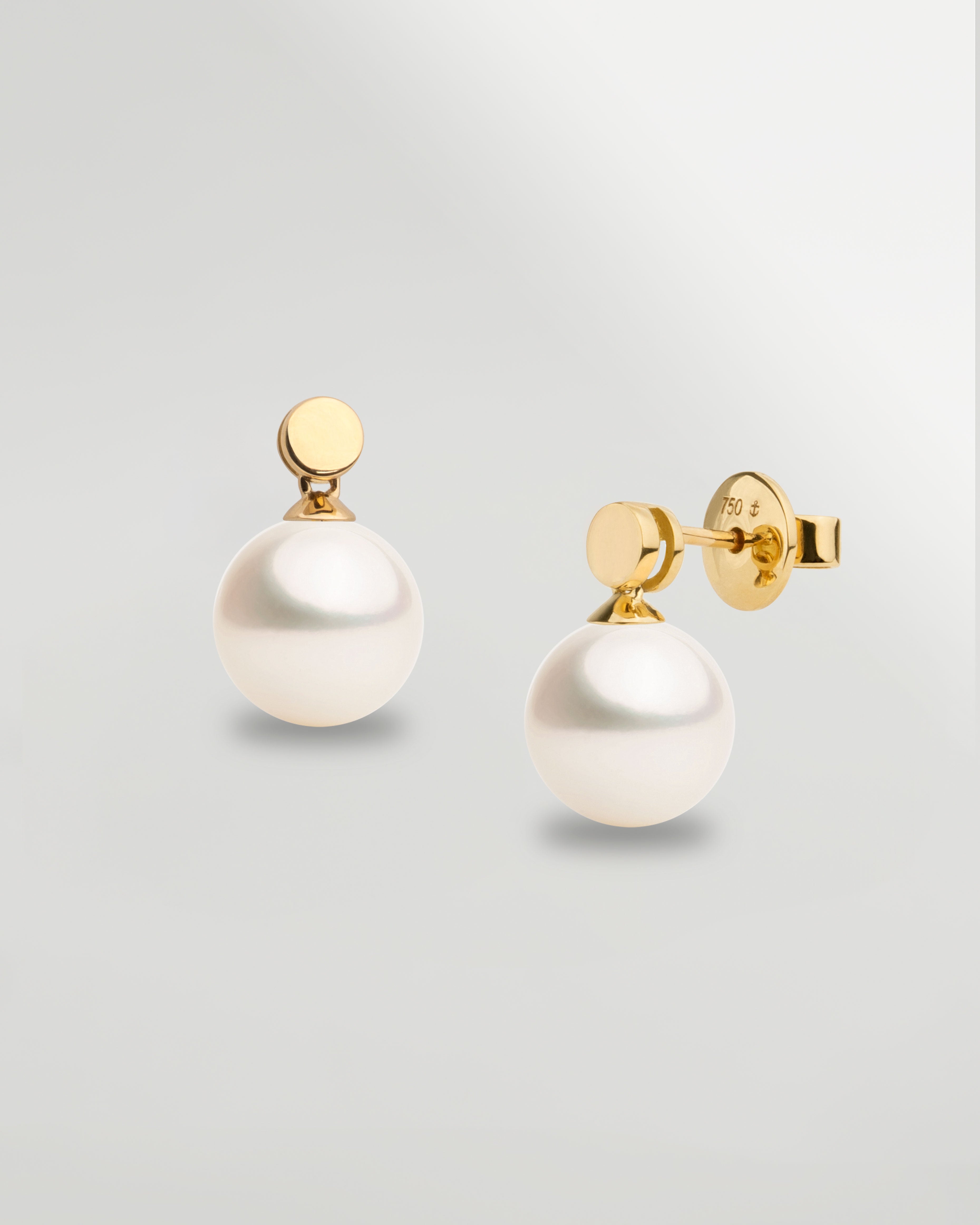 Pendientes Cassia con Perlas Agua dulce y Disco de Oro | 8 - 8,5 mm