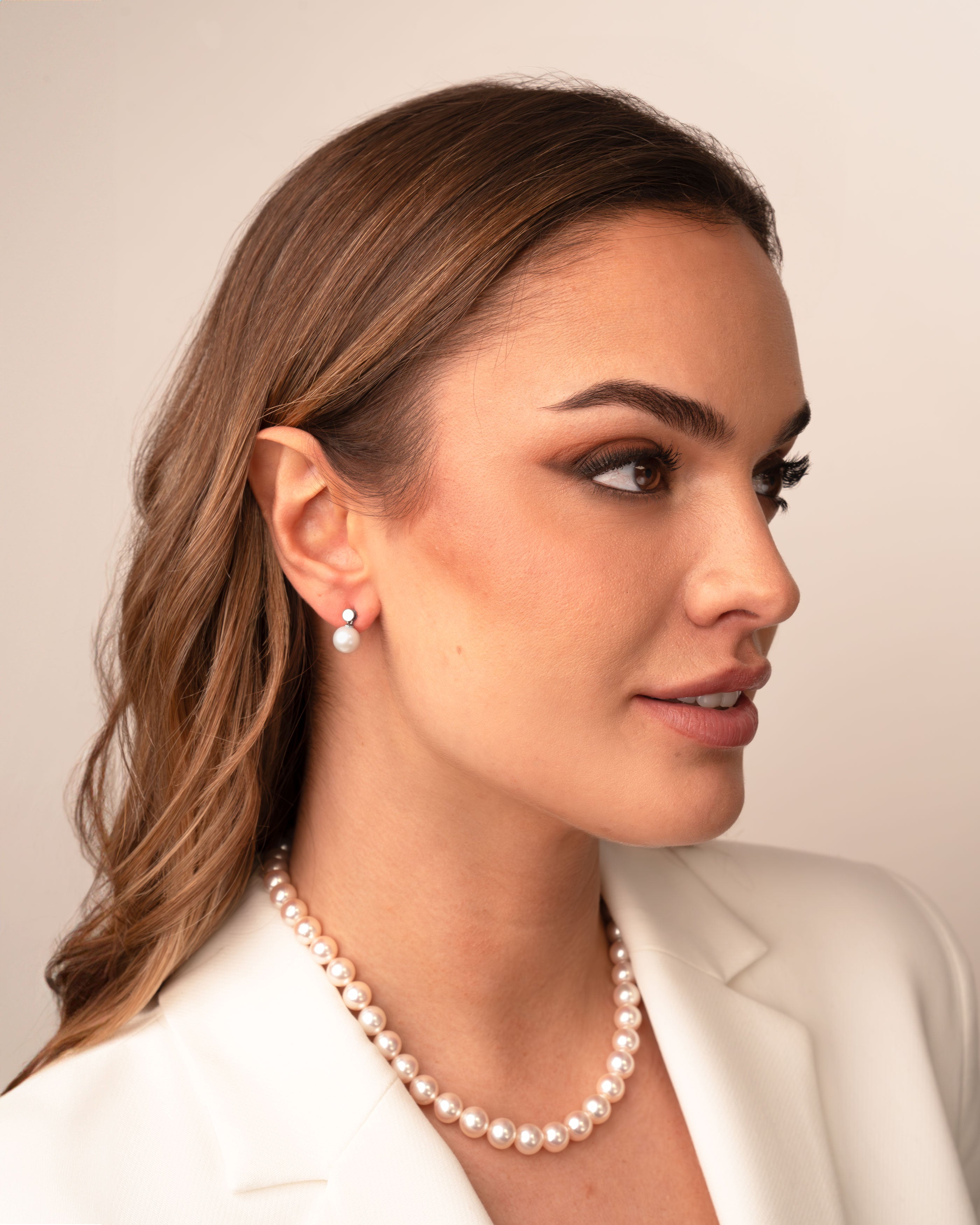 Pendientes Cassia con Perlas Agua dulce y Disco de Oro Blanco | 8 - 8,5 mm