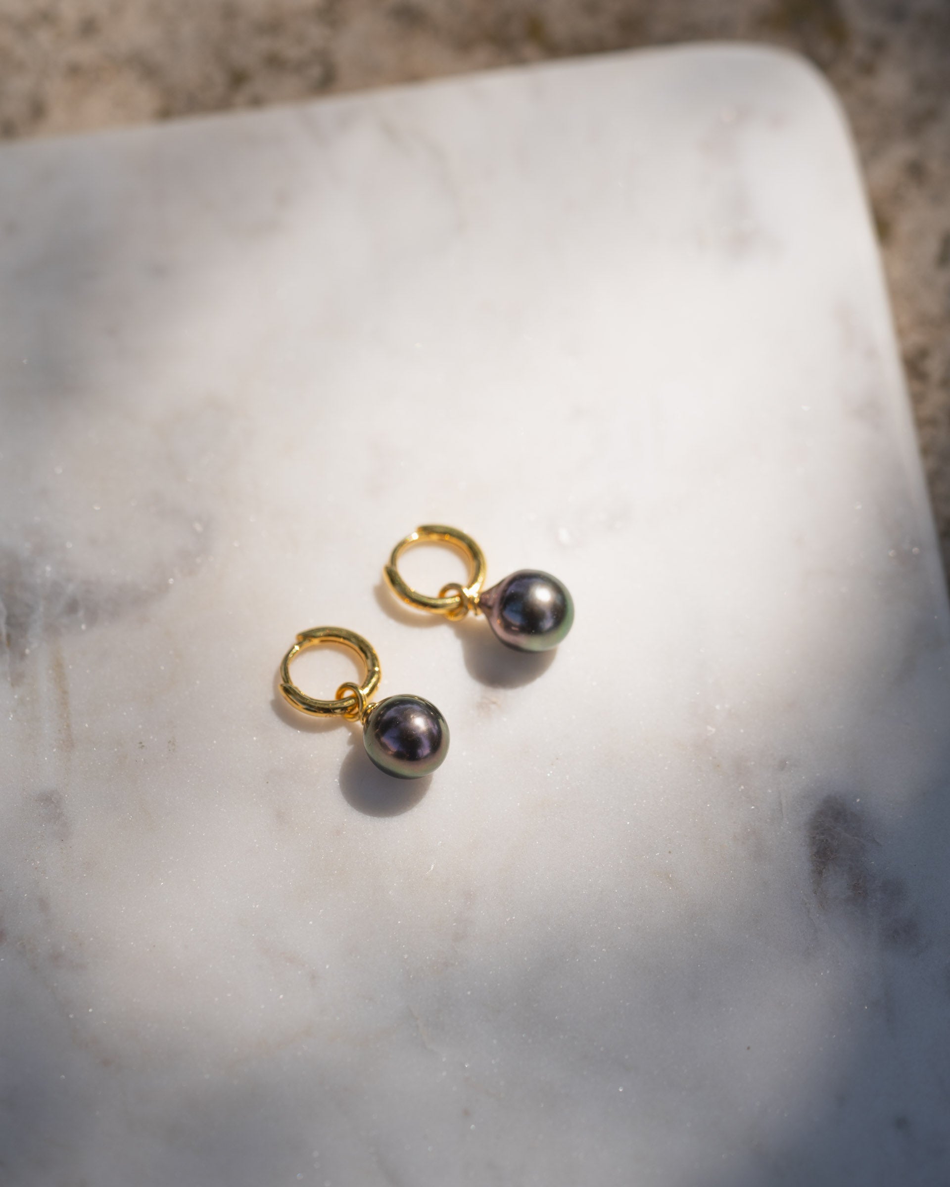 Aros de Oro Vermeil de 12 mm con Perla Tahití Barroca