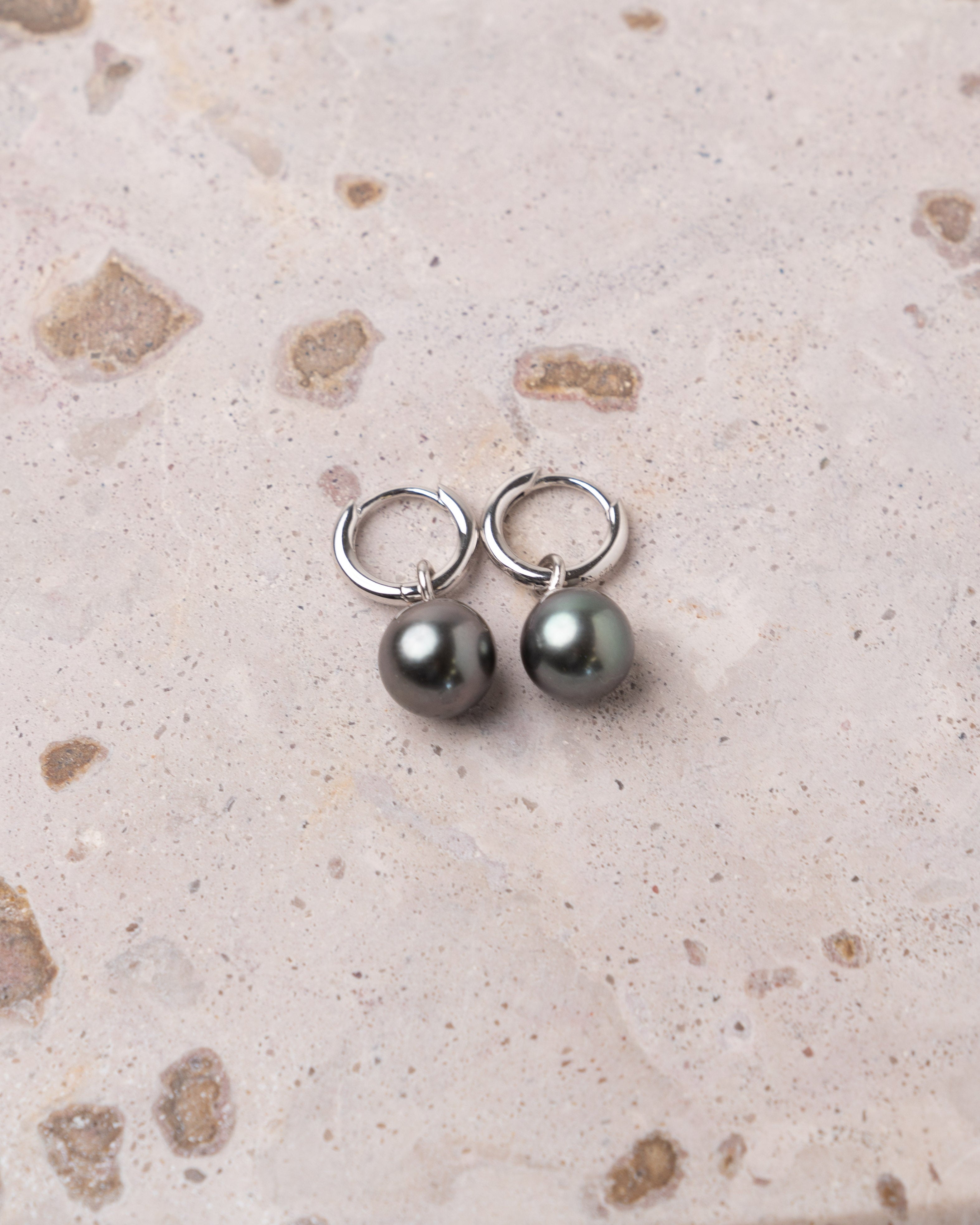 Pendientes de Aro de 12 mm de Plata de Ley con Perla Tahiti Redonda