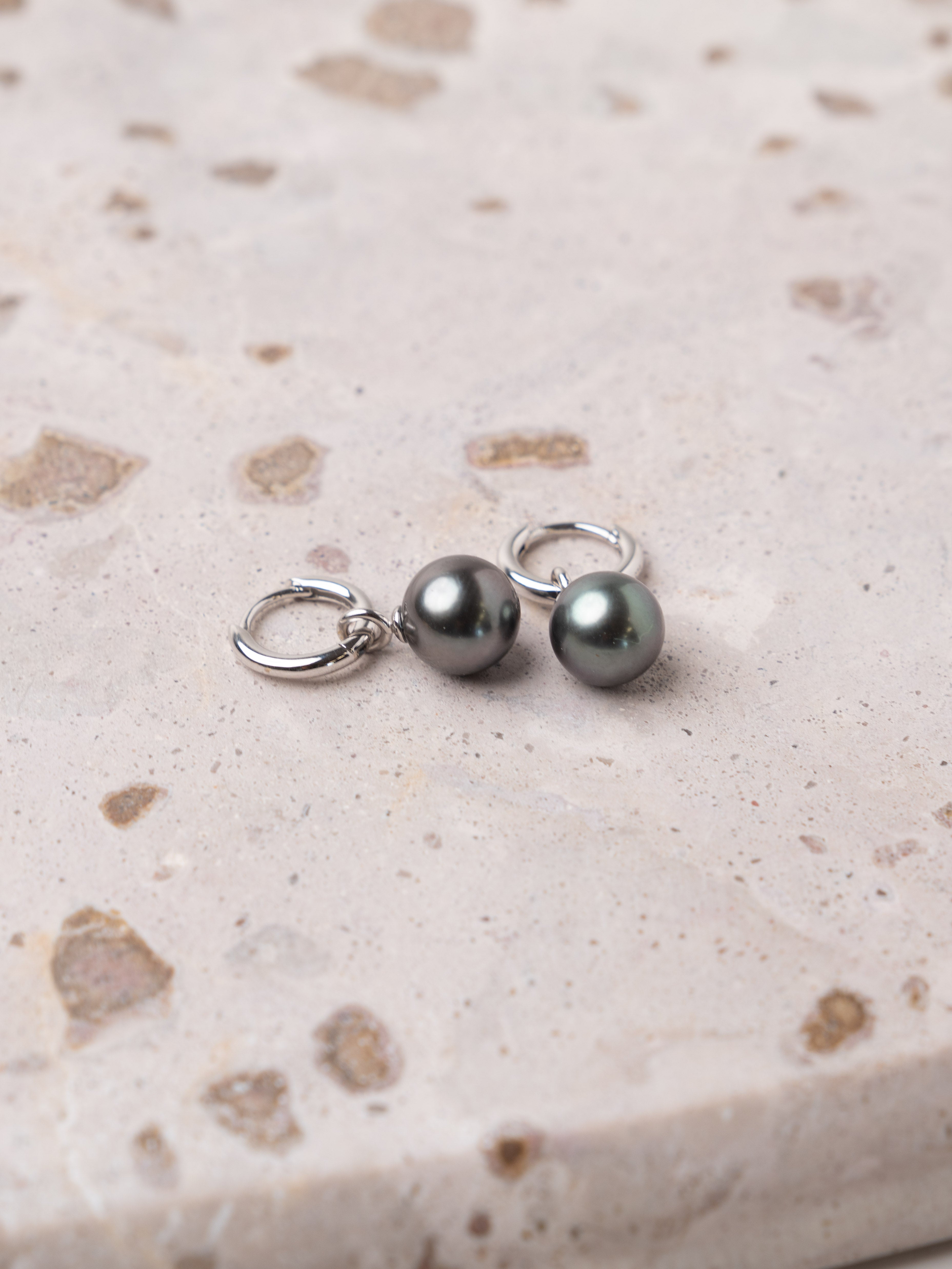 Pendientes de Aro de 12 mm de Plata de Ley con Perla Tahiti Redonda