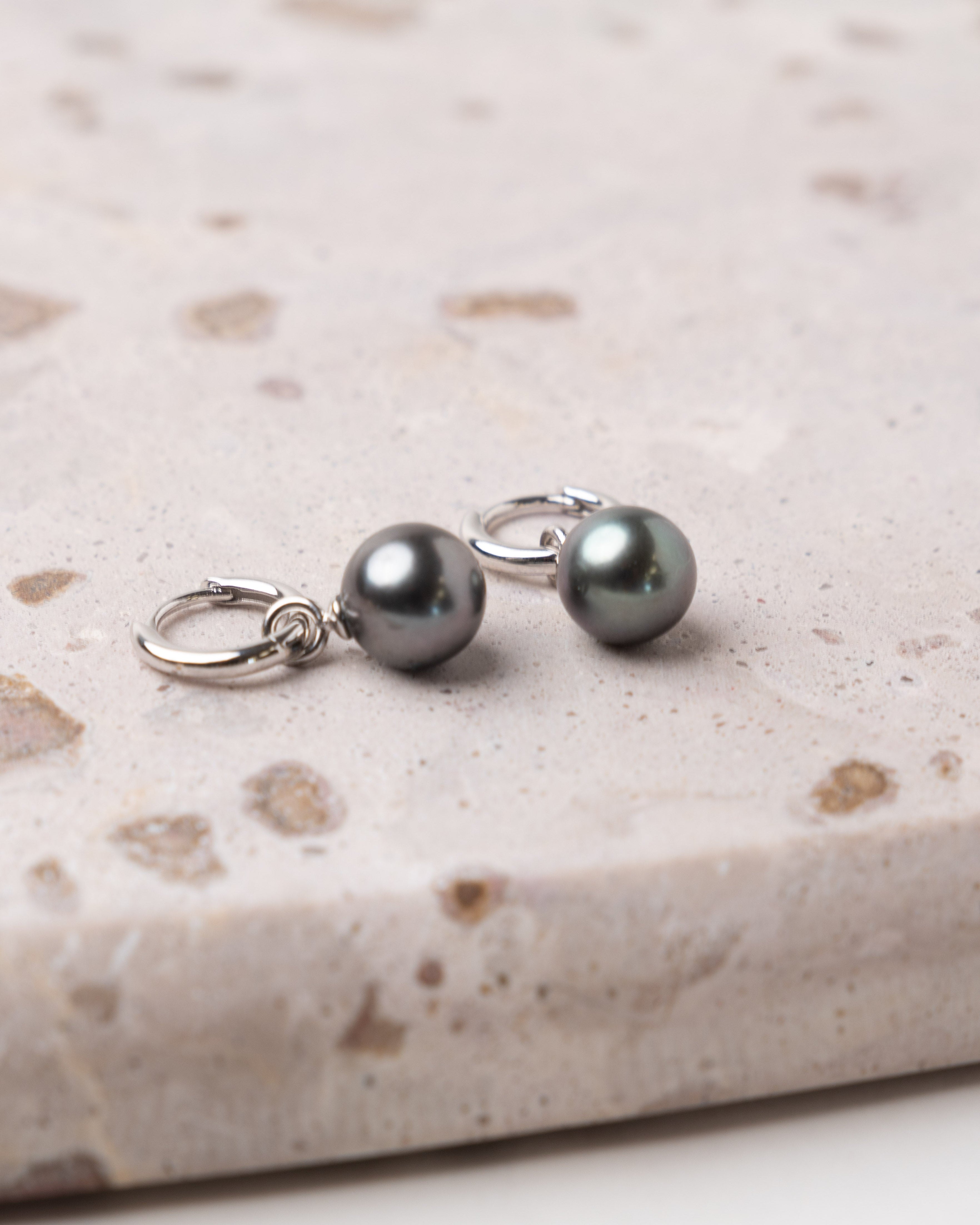 Pendientes de Aro de 12 mm de Plata de Ley con Perla Tahiti Redonda