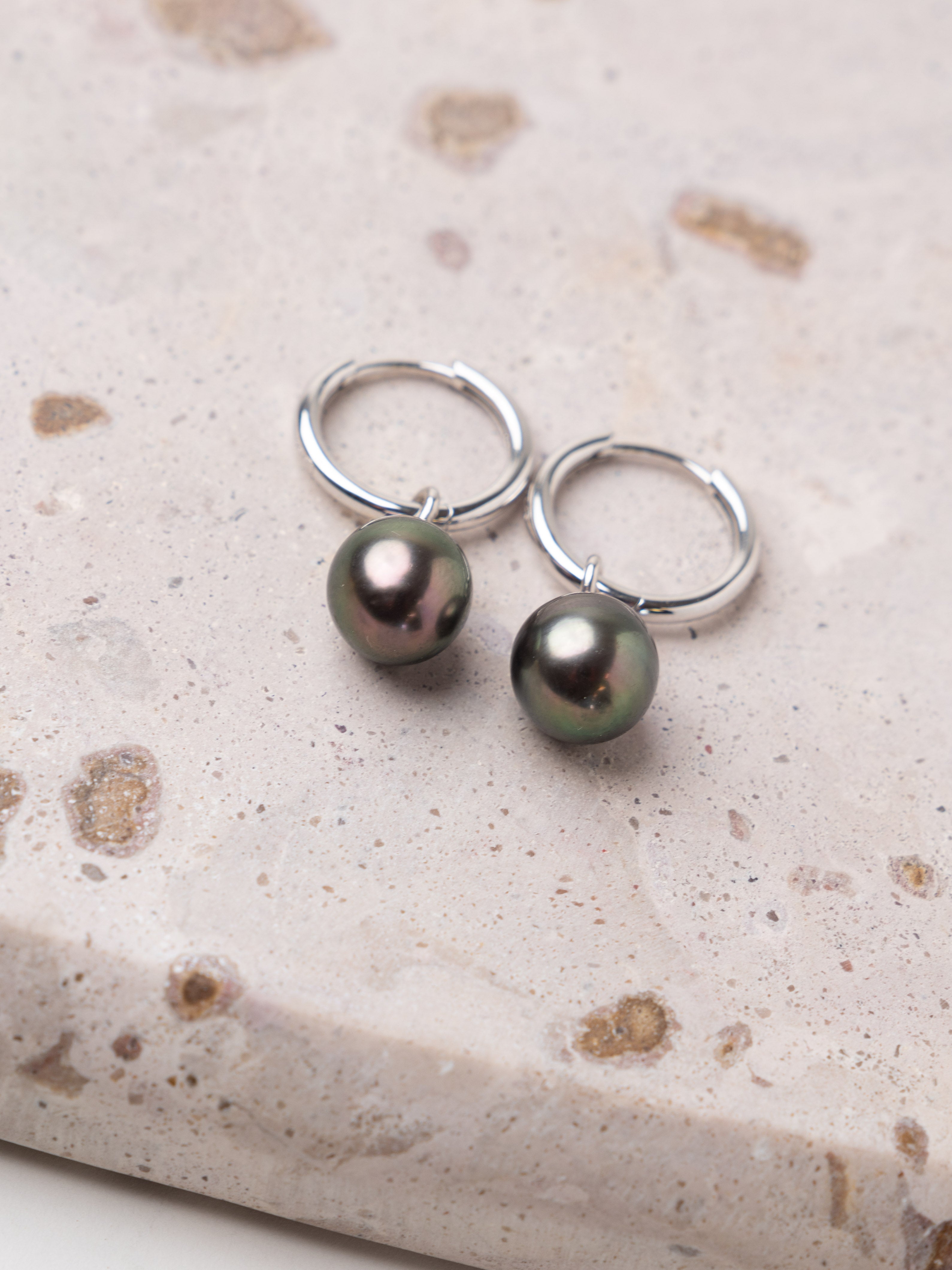 Pendientes de Aro de 16 mm de Plata de Ley con Perla Tahiti Barroca