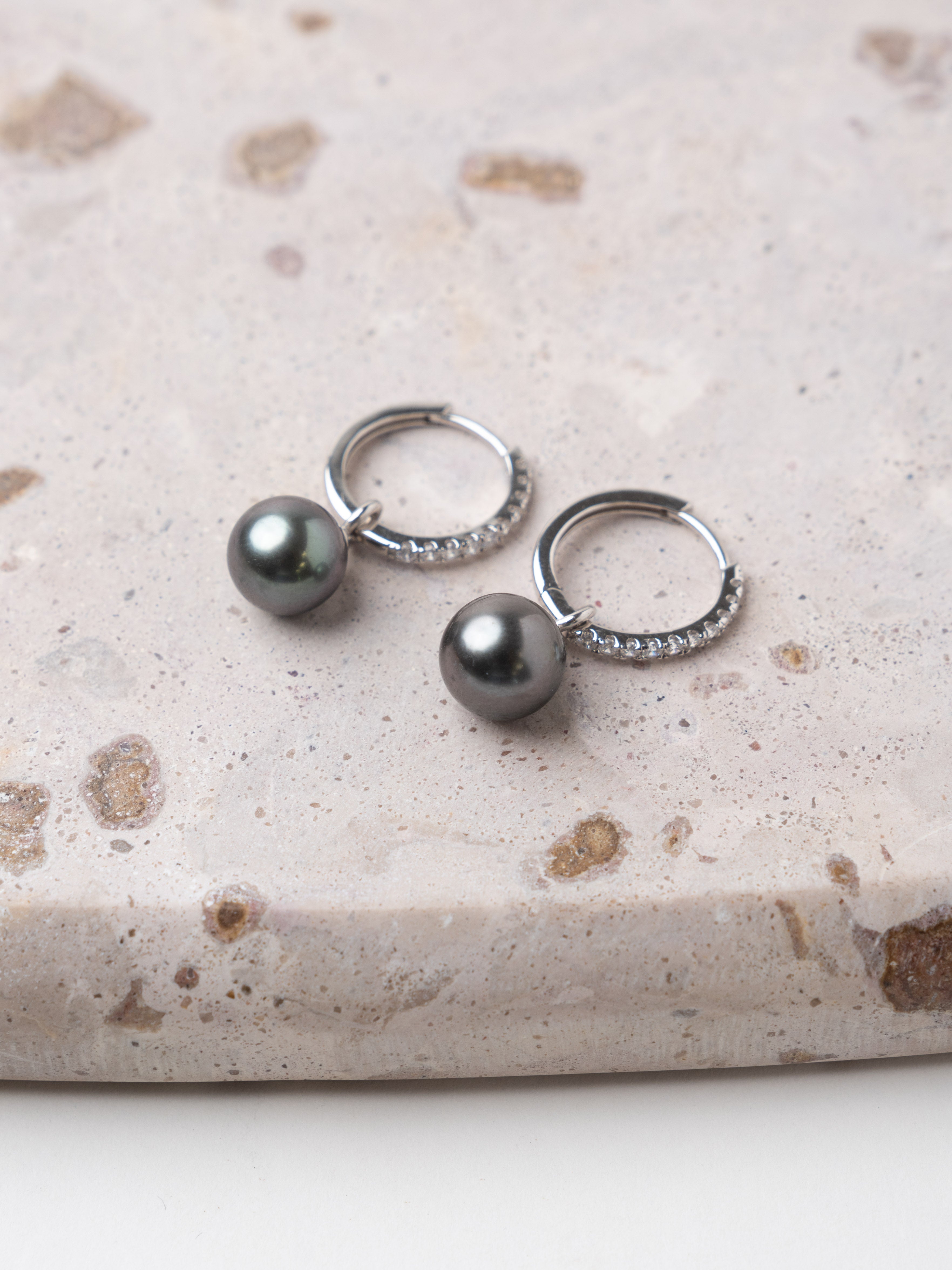 Aros de Plata de Ley de 16 mm con Circonitas y Perla Tahiti Redonda
