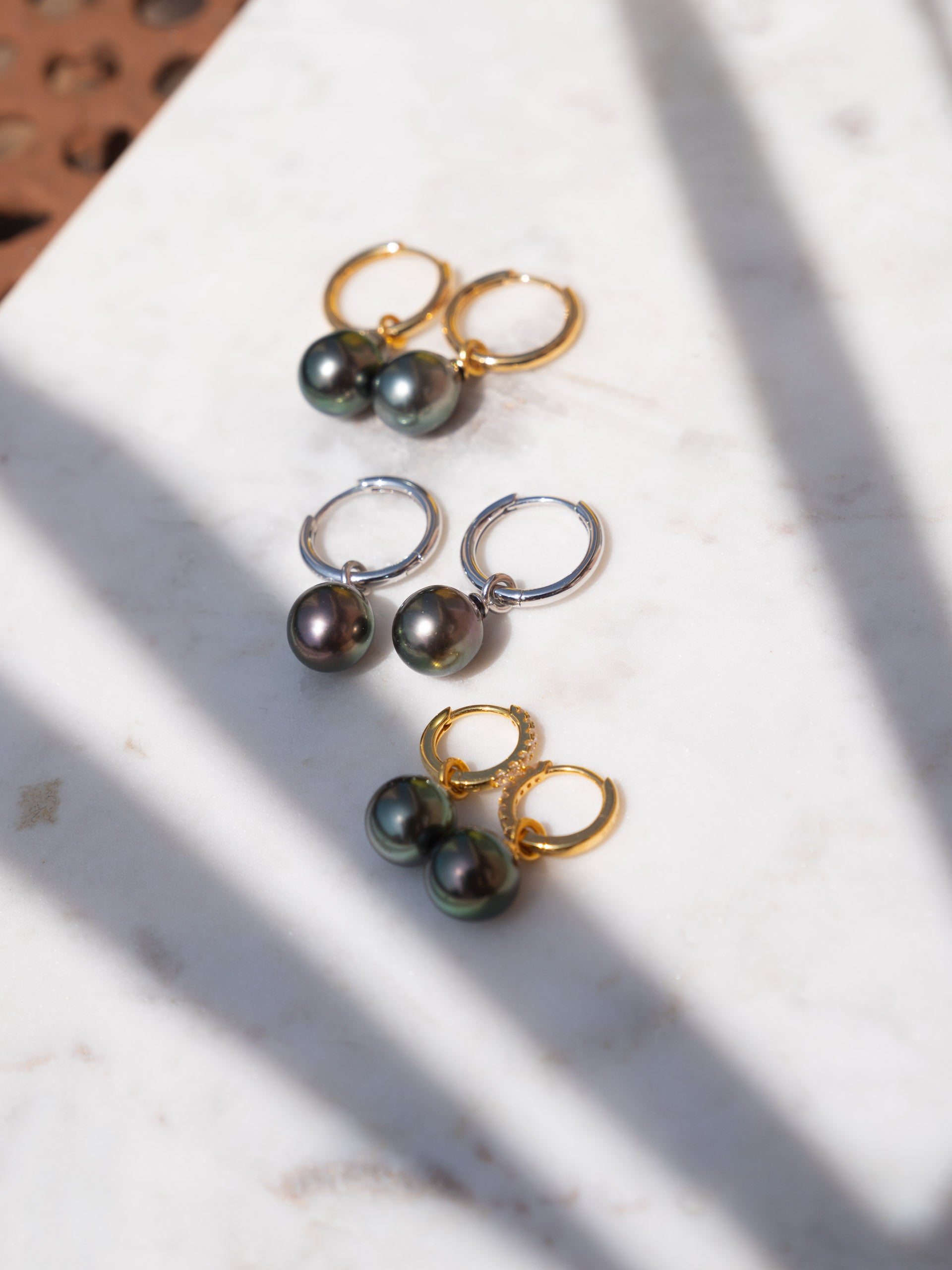 Pendientes de Aro de 12 mm de Plata de Ley con Perla Tahiti Barroca