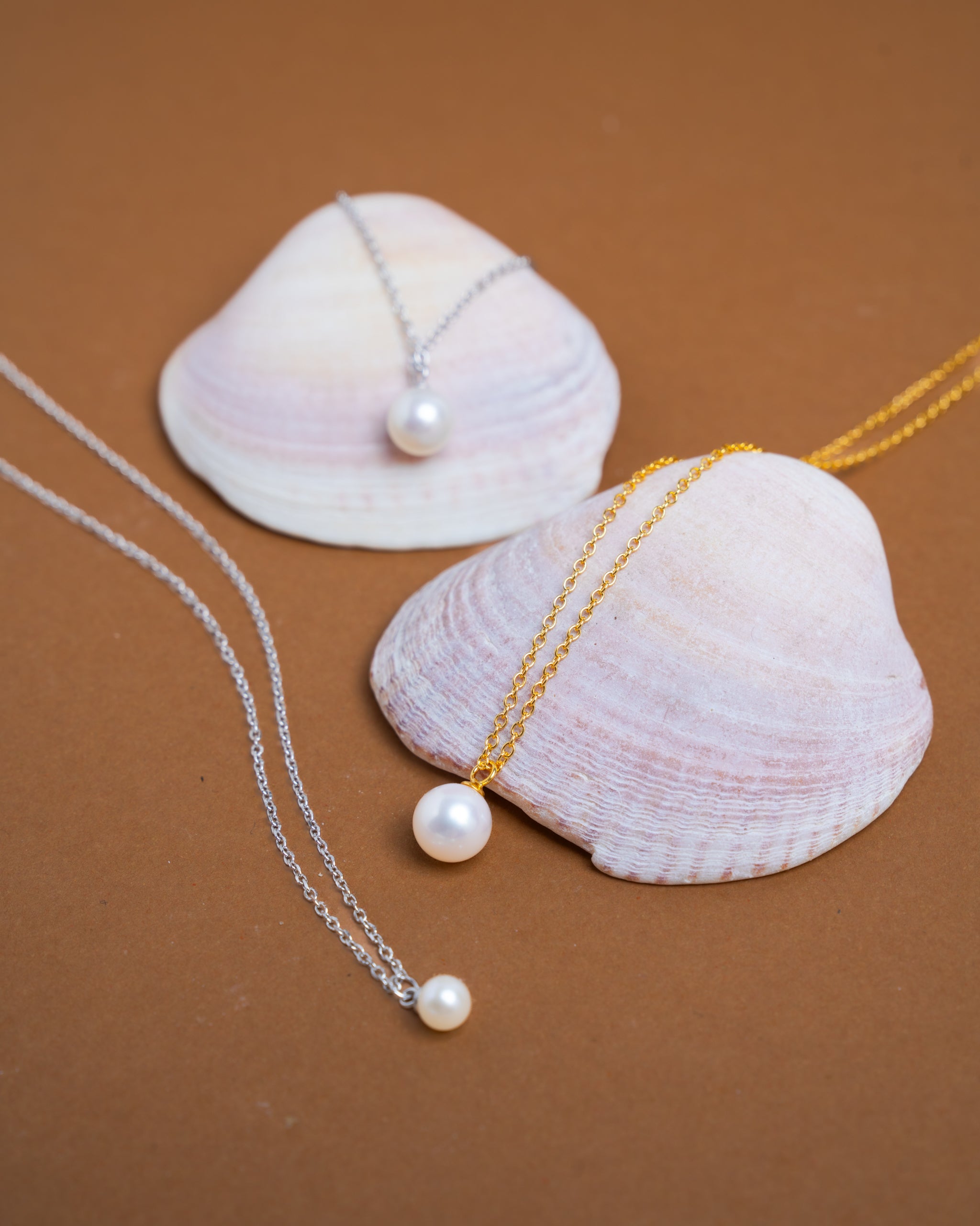 Colgante con Perla de Agua Dulce Redonda 5-5,5 mm y Plata de Ley Secret & You