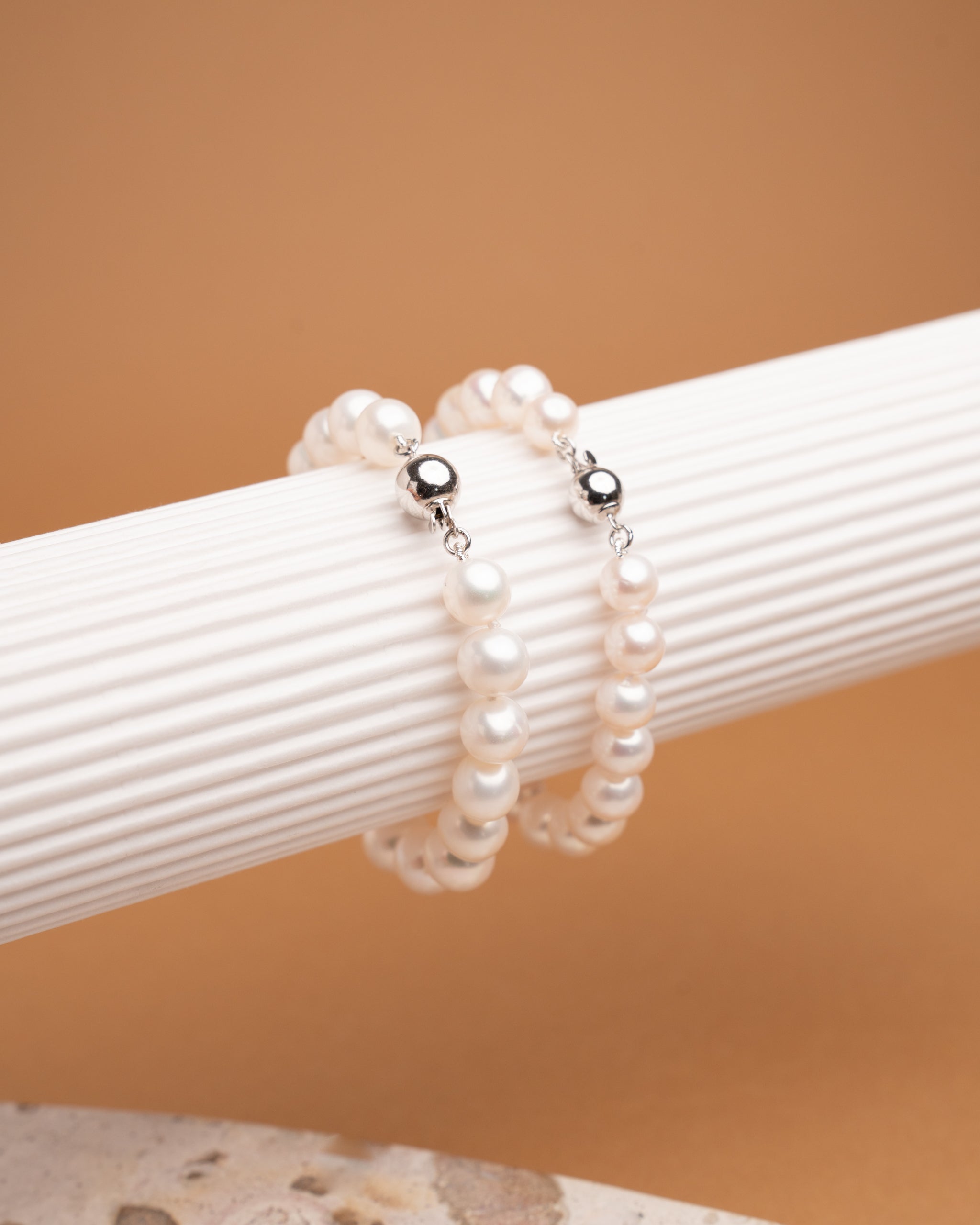 Pulsera de perlas cultivadas de agua dulce redondas de 7,5 a 8,5 mm