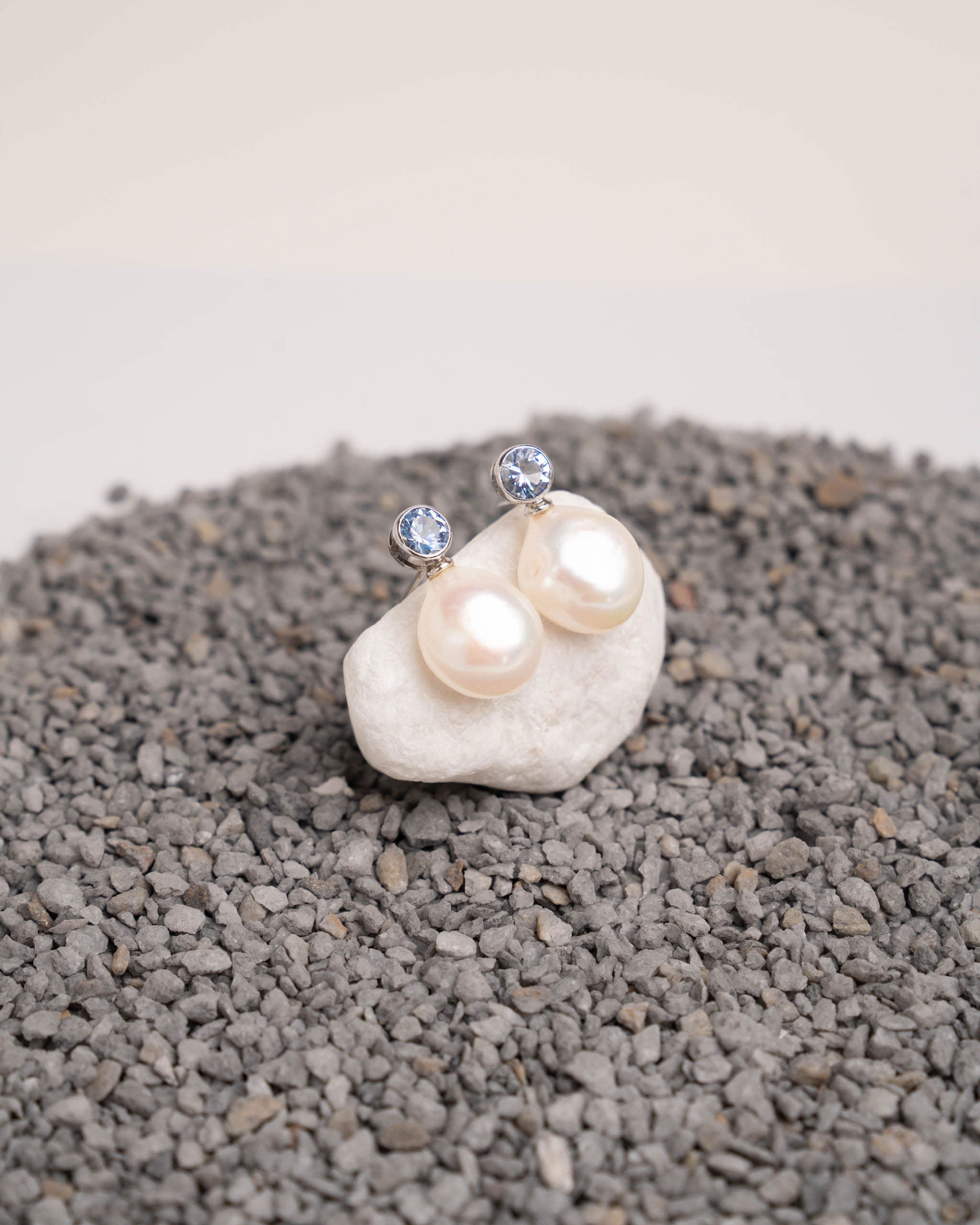 Pendientes de Perlas Barrocas con Circonitas Aguamarina Secret & You