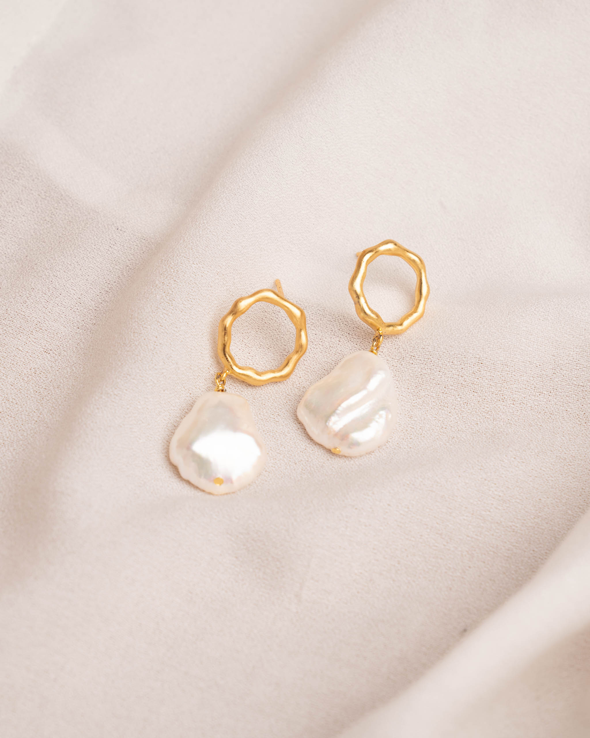 pendientes perlas cultivadas barroccas keshi grandes plata de ley bañada en oro de mujer Secret & You
