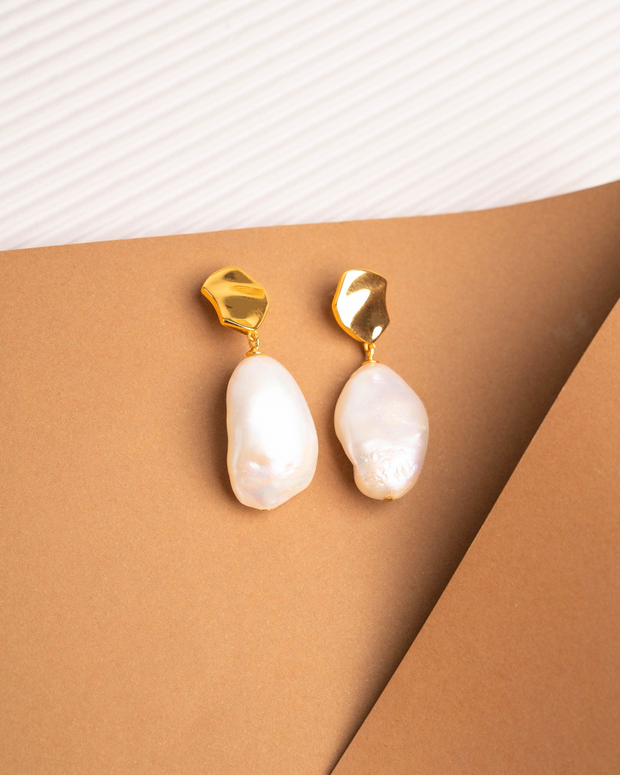Pendientes de Perlas Barrocas Keshi y plata bañada en oro de mujer Secret & You