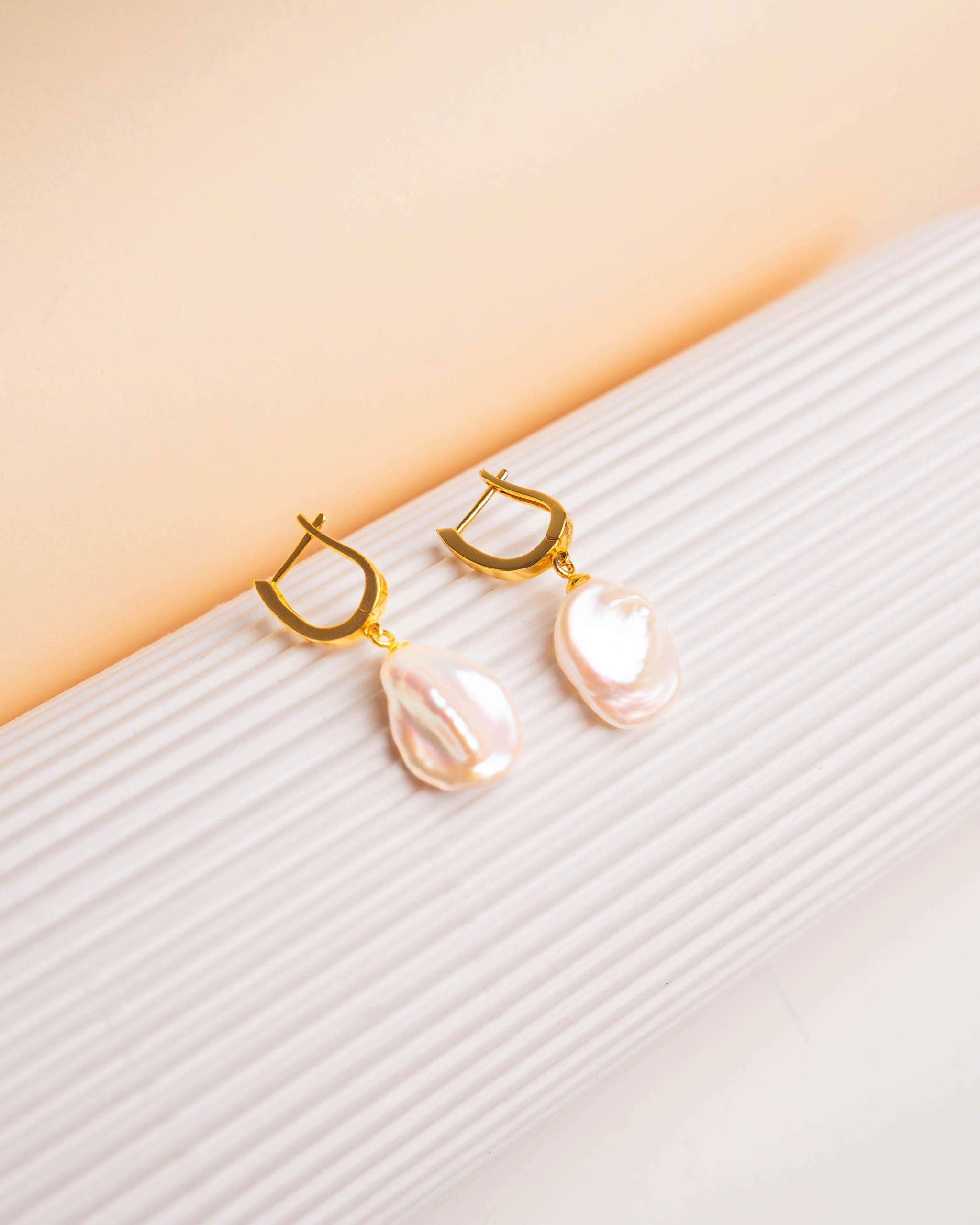 Pendientes Perlas Barrocas Keshi Agua Dulce 12-13 mm Plata de Ley Bañada en Oro 18K Secret & You