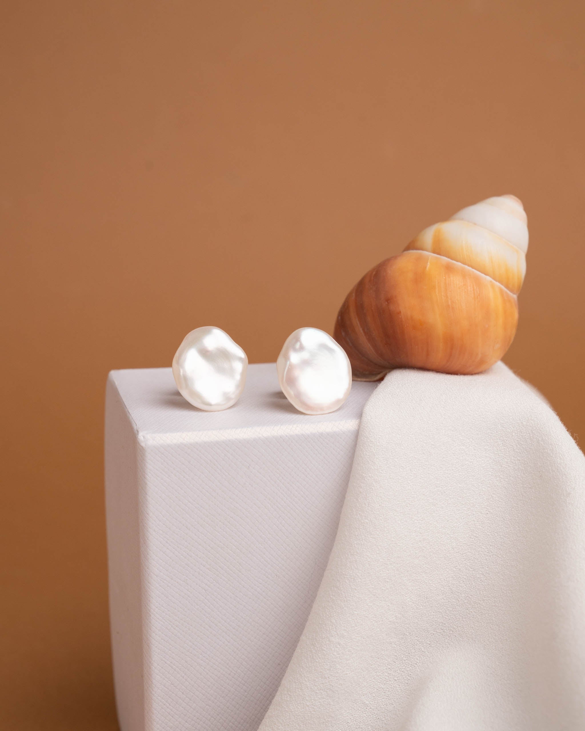 Pendientes de Perlas de Agua Dulce Keshi y Plata de Ley Secret & You