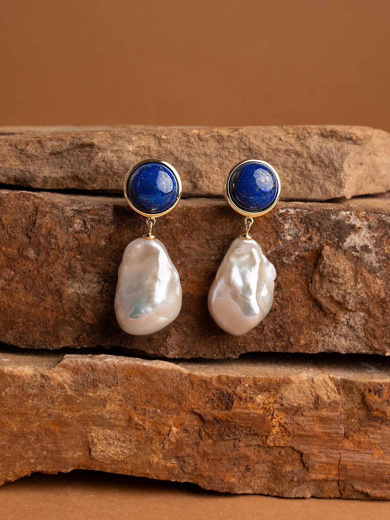 Pendientes de perlas cultivadas barrocas grandes con lapislazuli de mujer Secret & You