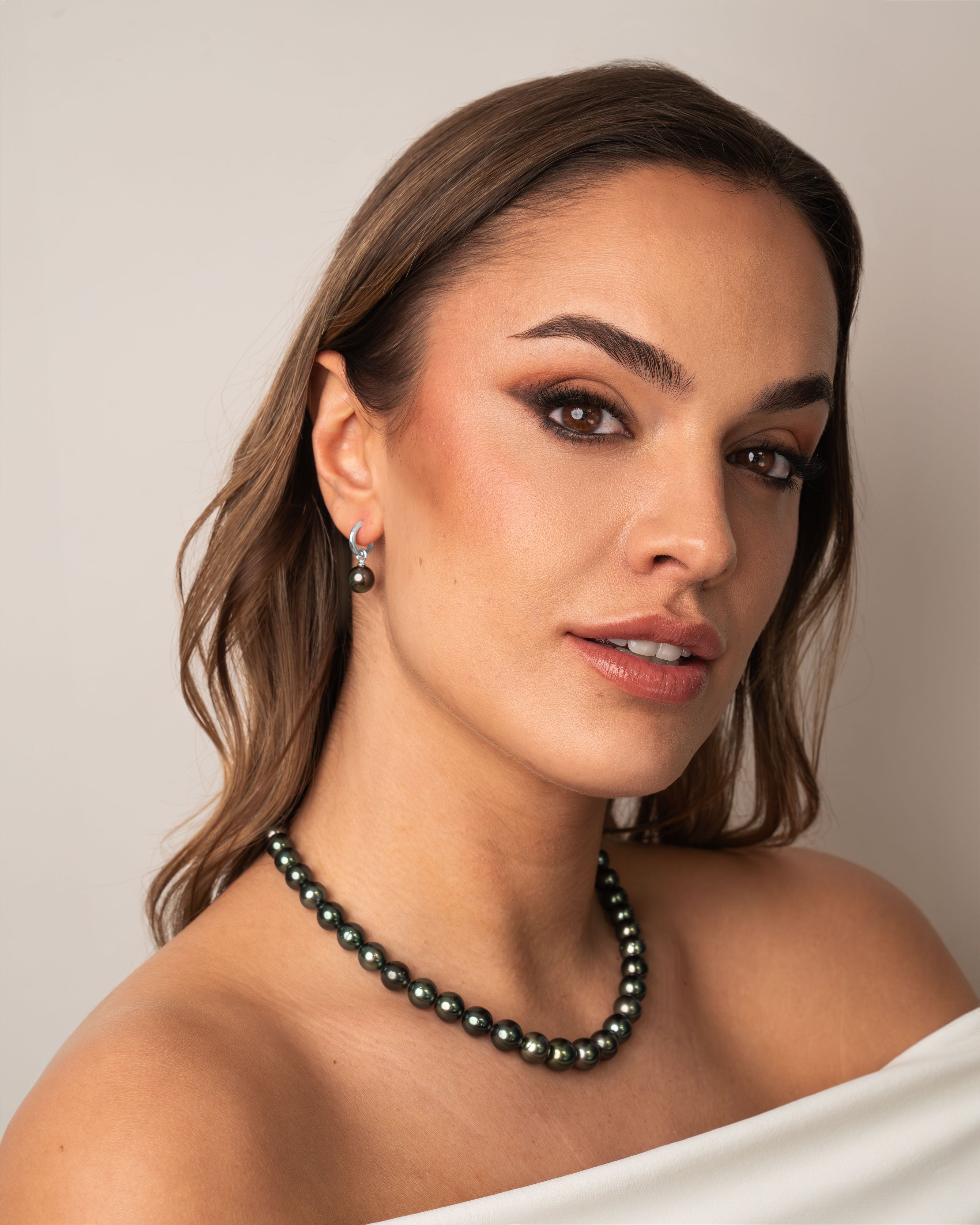 Pendientes de Aro de 12 mm de Plata de Ley con Perla Tahiti Redonda