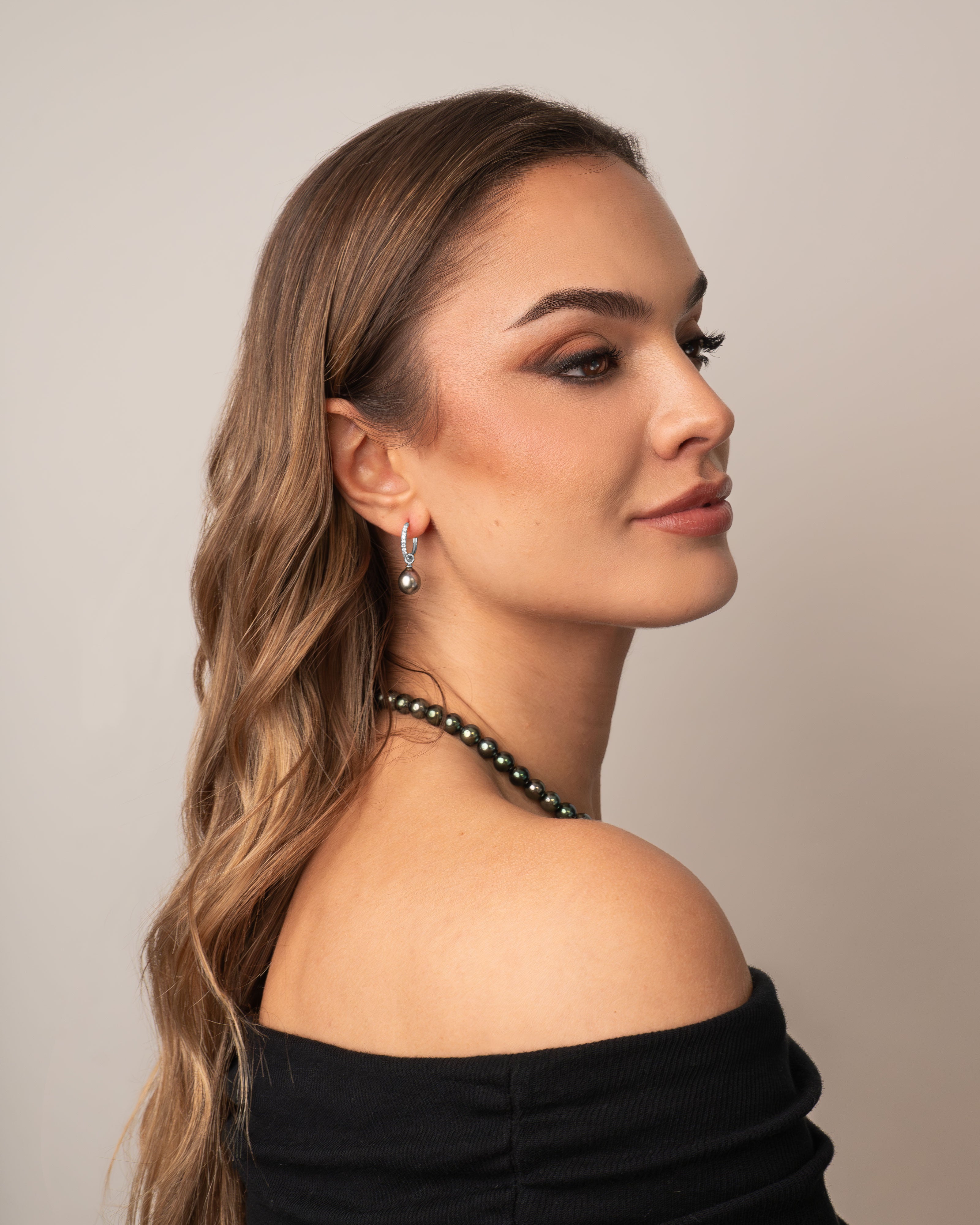 Aros de Plata de Ley de 16 mm con Circonitas y Perla Tahiti Barroca