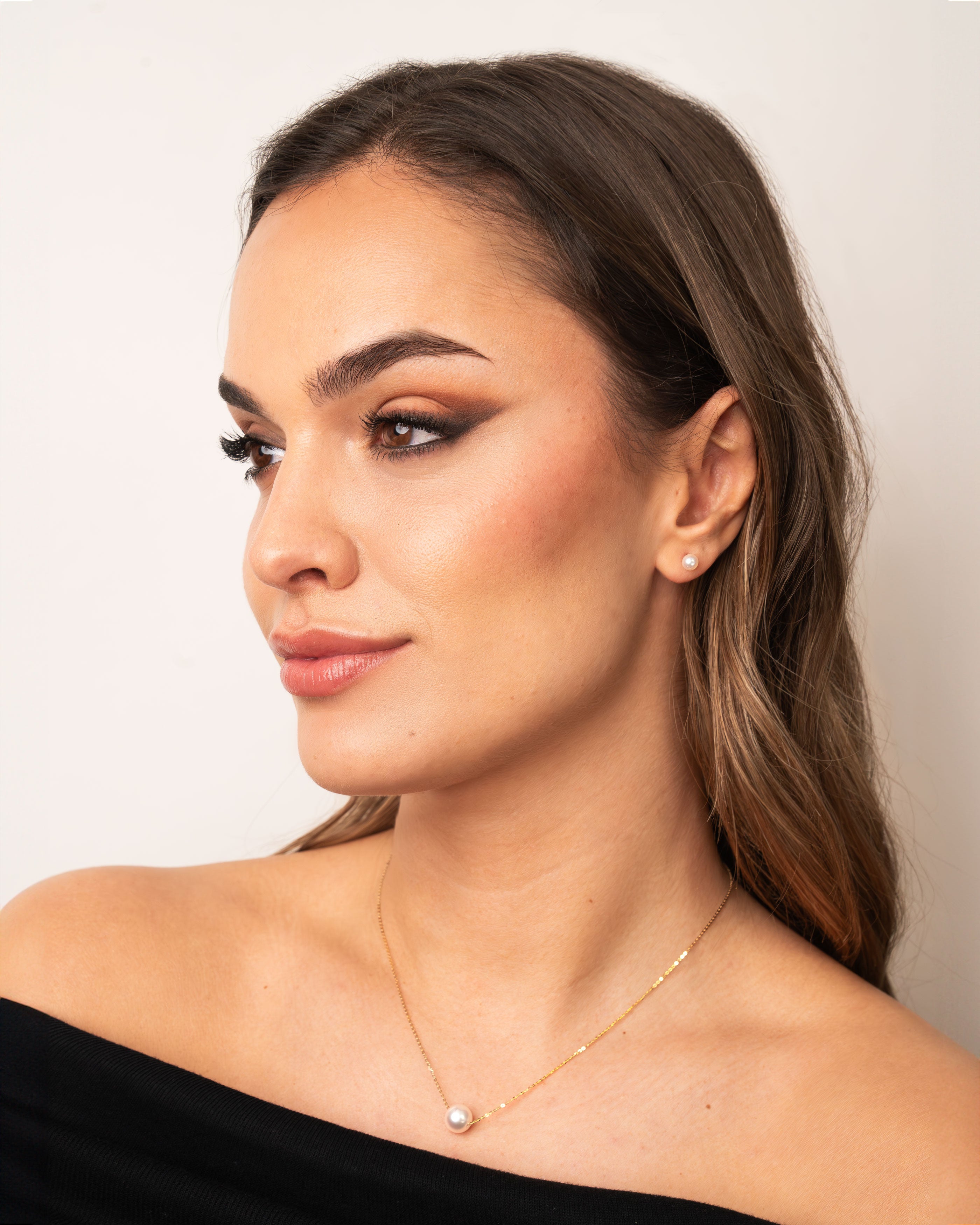 Colgante de Perla Akoya Redonda de 8,5mm en Oro de 18 k