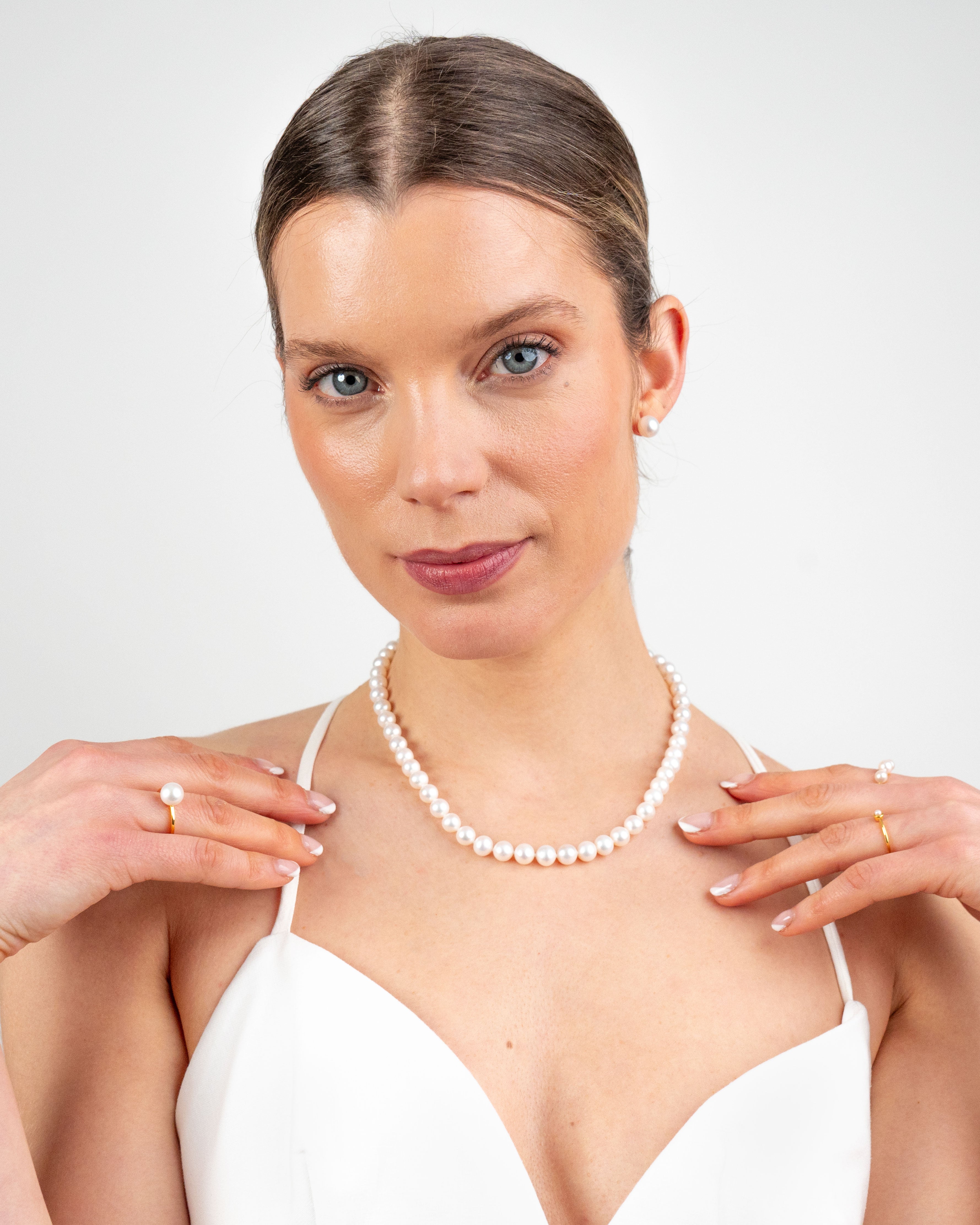 Pendientes de Perlas Redondas de Agua Dulce de Oro 18 K Secret & You