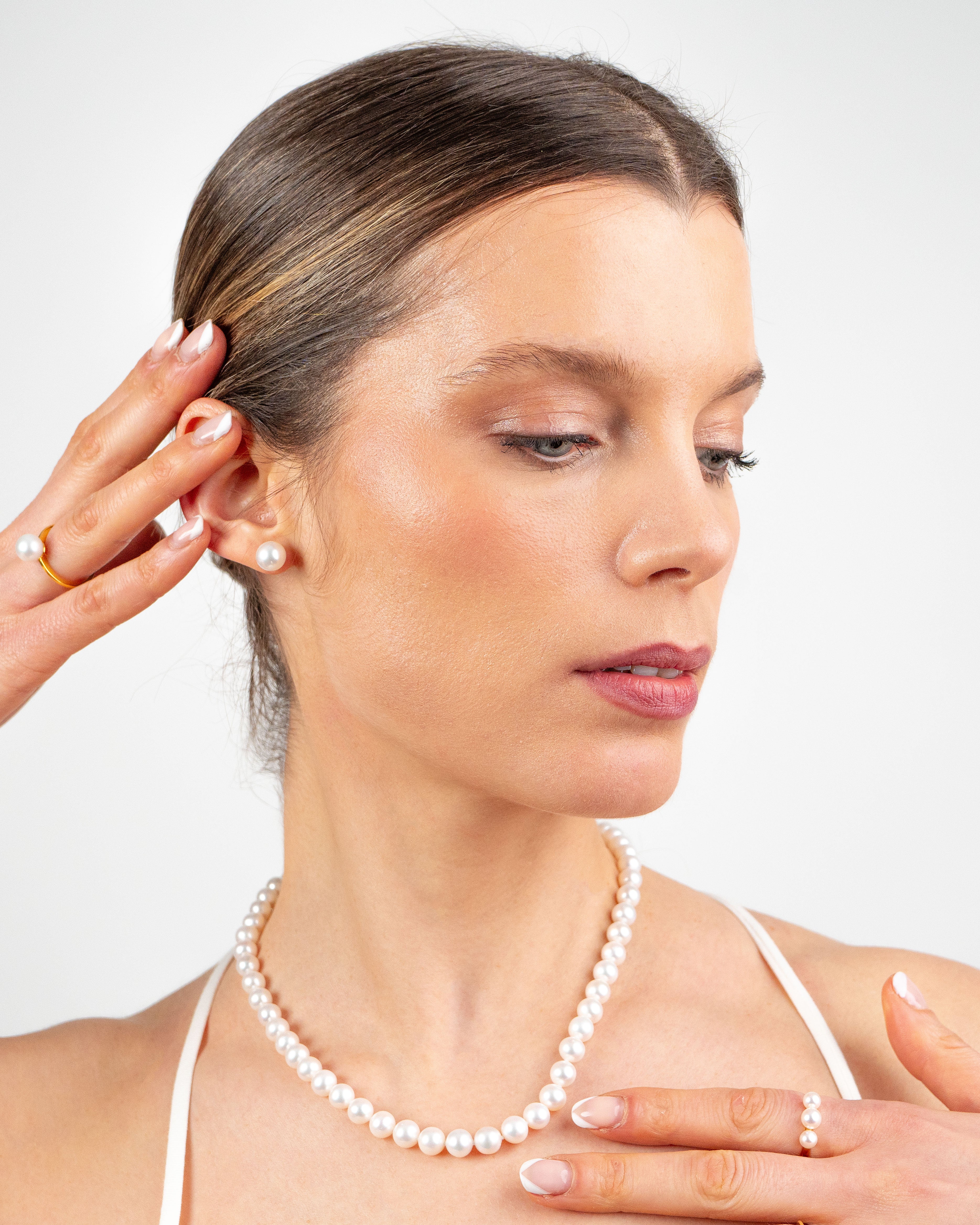 Pendientes de Perlas Redondas de Agua Dulce de Oro 18 K Secret & You