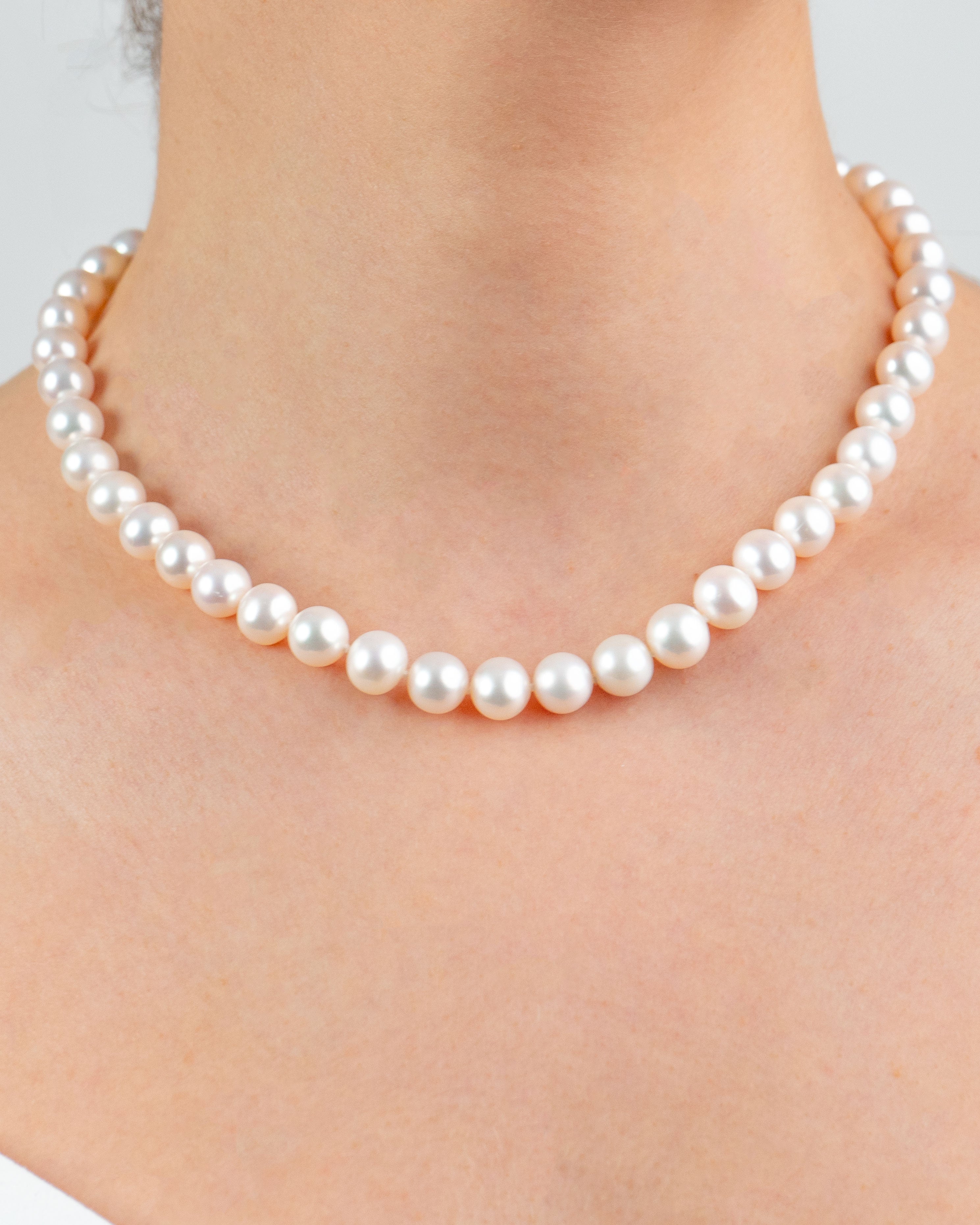 Collar de perlas cultivadas naturales de agua dulce redondas de 8,5 - 9,5 mm