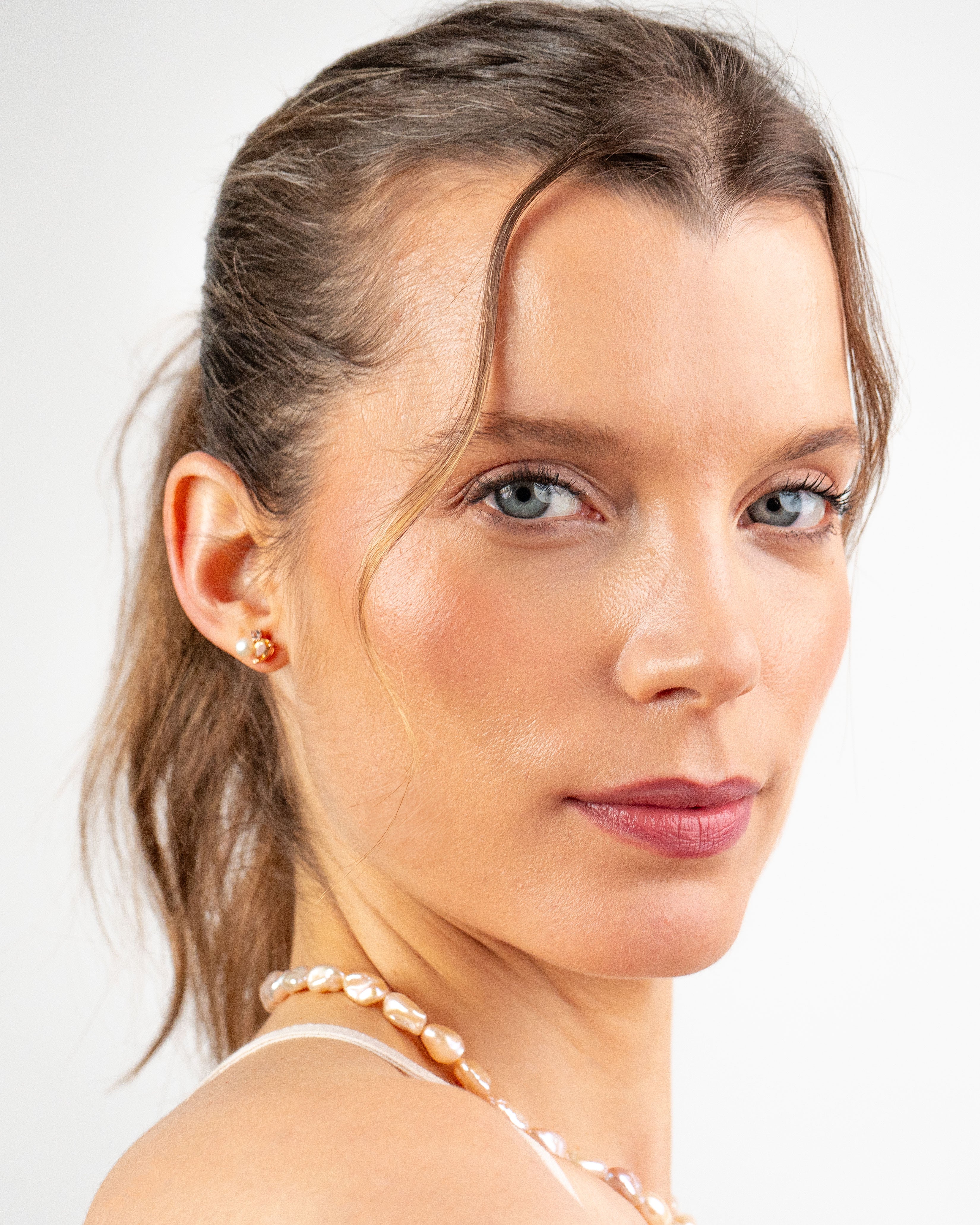 Pendientes Bhutto de Perla Cultivada de Agua dulce 4.5-5mm, Citrino y Topacio