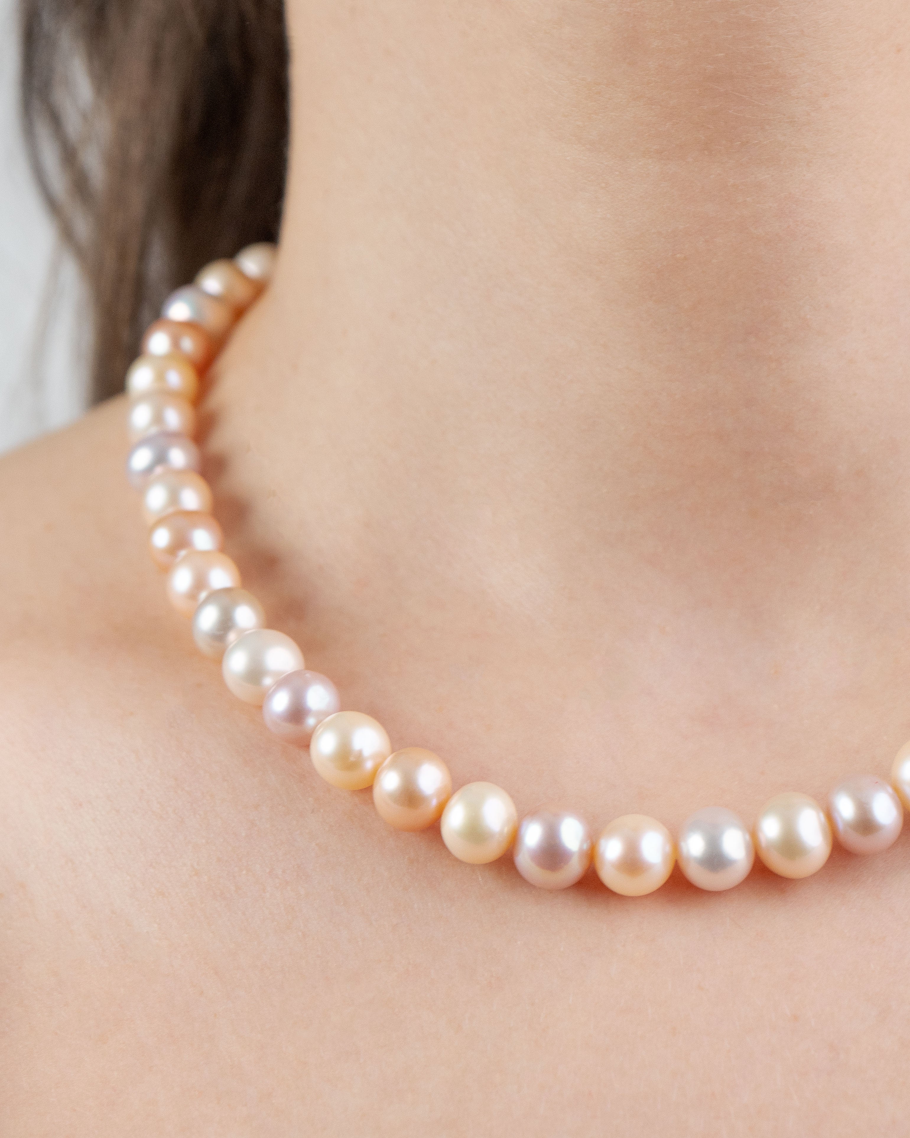 Collar de perlas semi-redondas multicolor 8,5-9,5 mm | SY Perlas