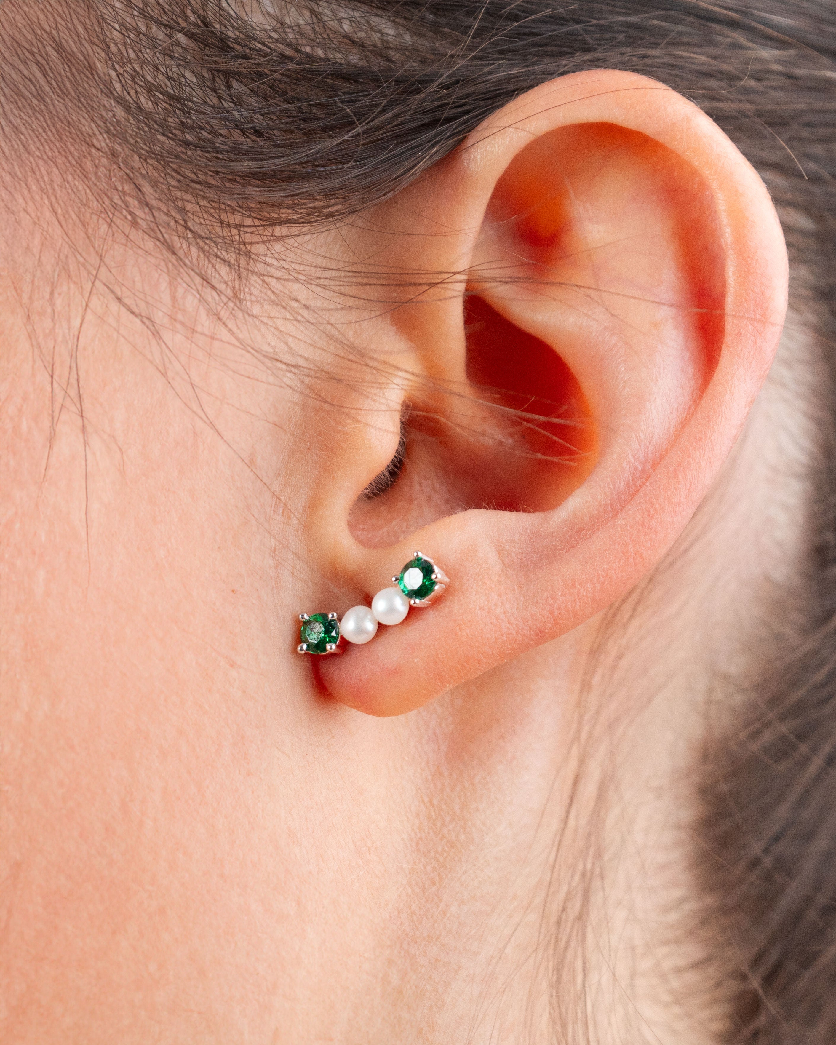 Pendientes Earheart de Perla Cultivada de Agua dulce 3-3.5mm y Esmeralda sintética Secret&You