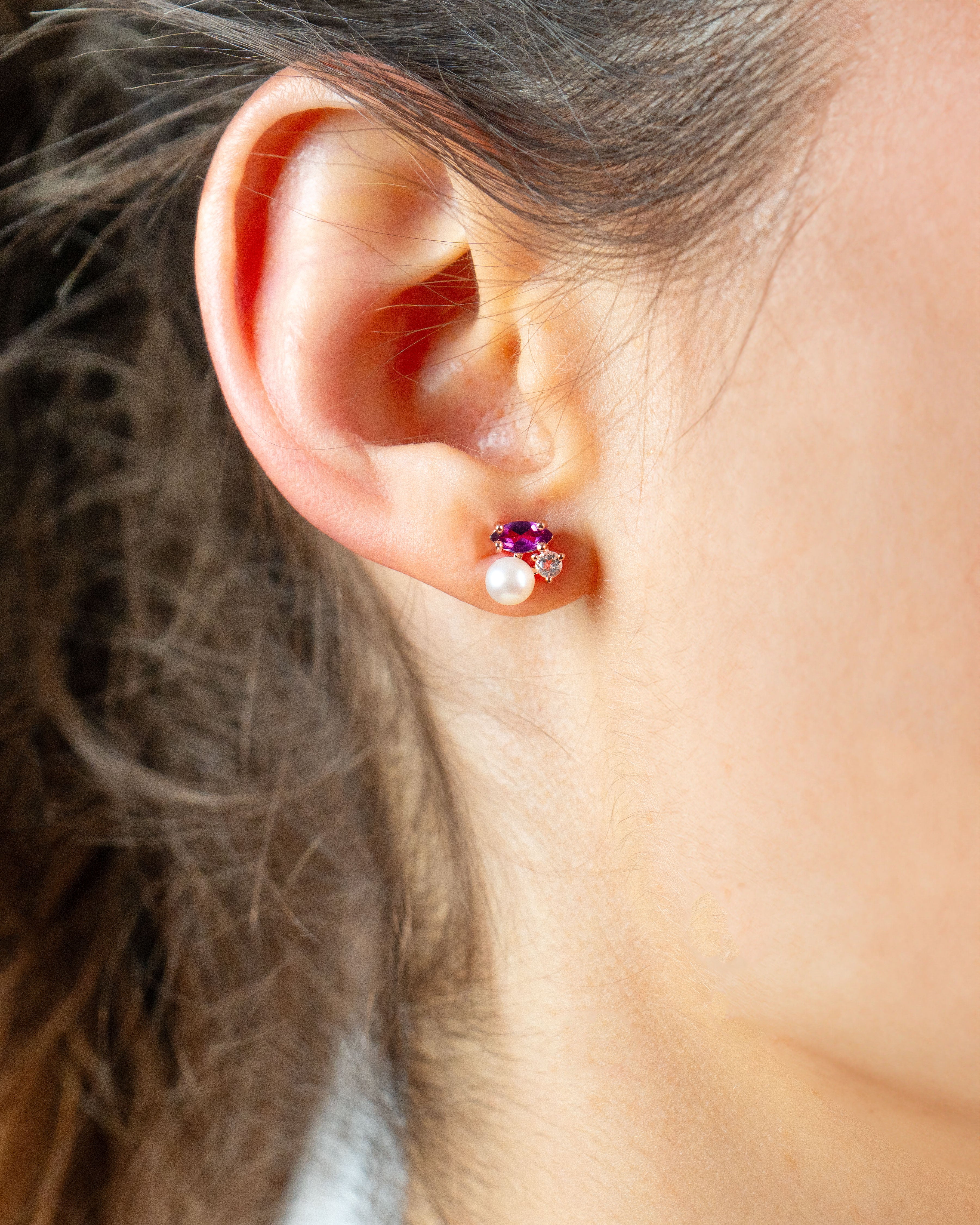 Pendientes Rosalind de Perla Cultivada de Agua dulce 4.5-5mm, Rodolita y Topacio