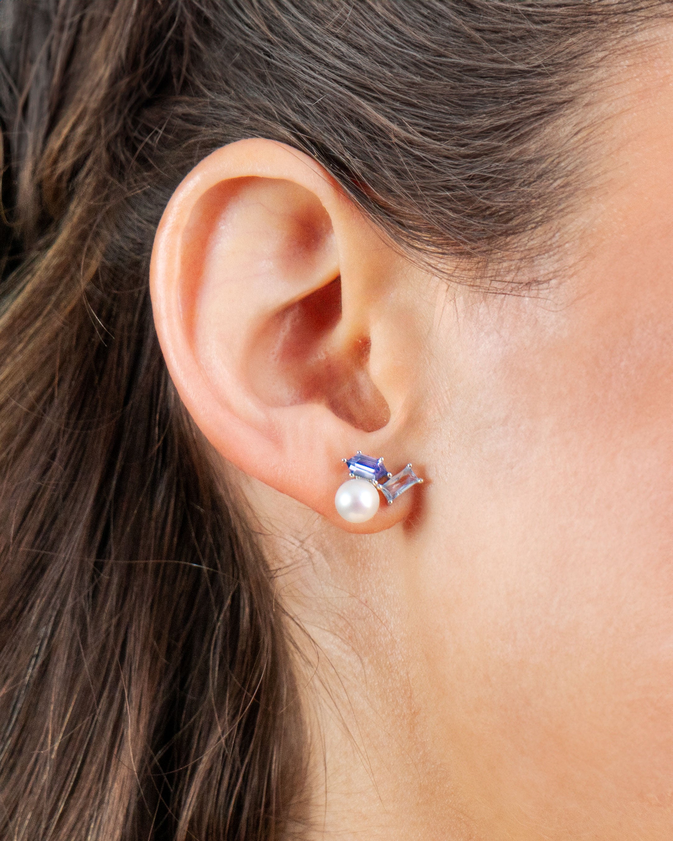 Pendientes Shelley de Perla Cultivada de Agua dulce 6-6.5mm, Tanzanita y Espinela azul