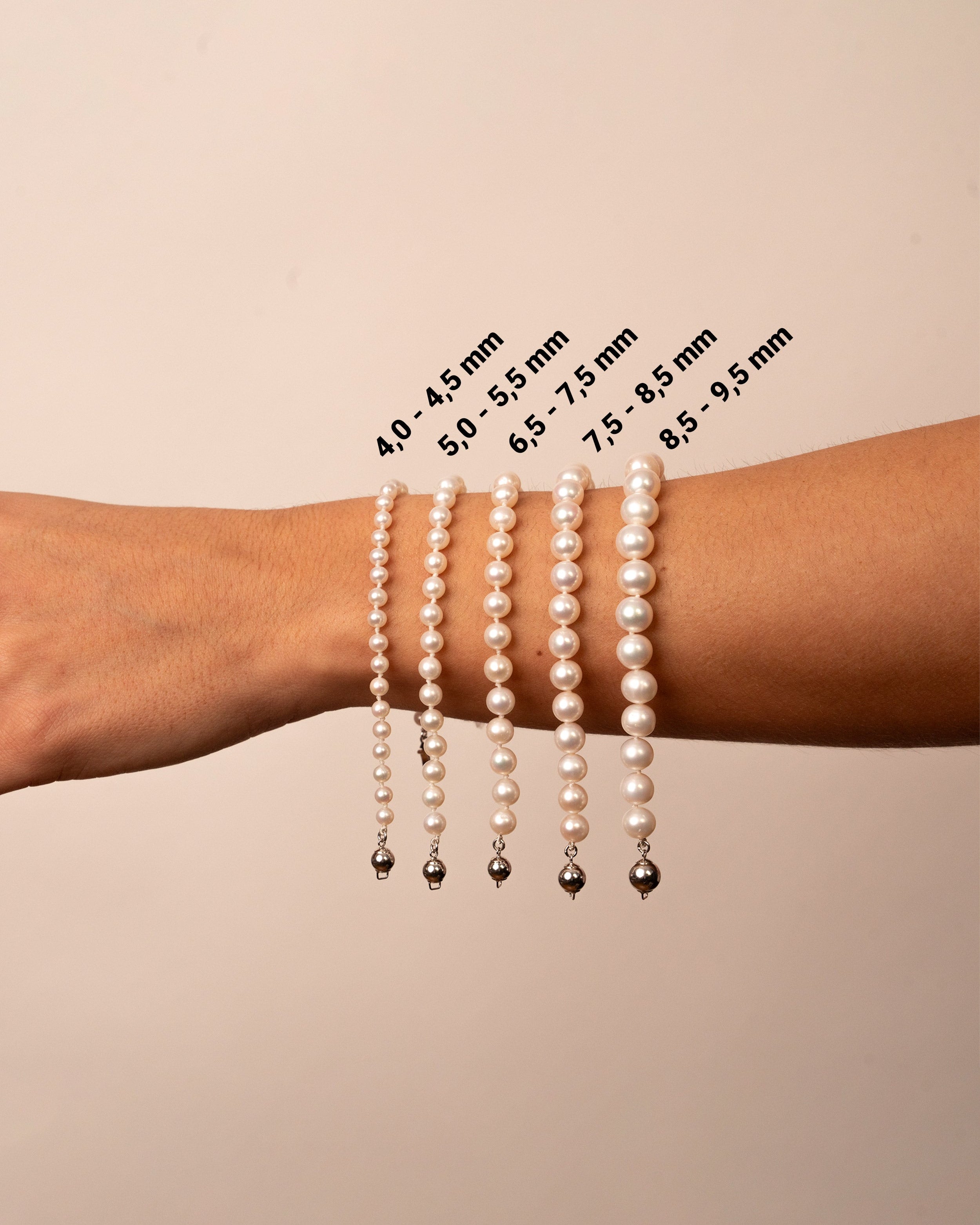 Pulsera de perlas cultivadas Akoya Japonesas redondas de diferentes medidas