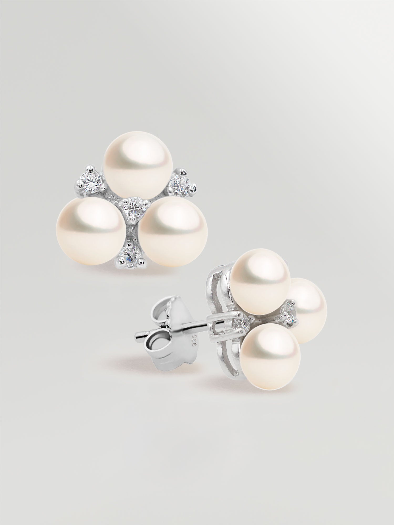 Pendientes de Mujer con Tres Perlas Botón Cultivadas y Circonitas Secret & You