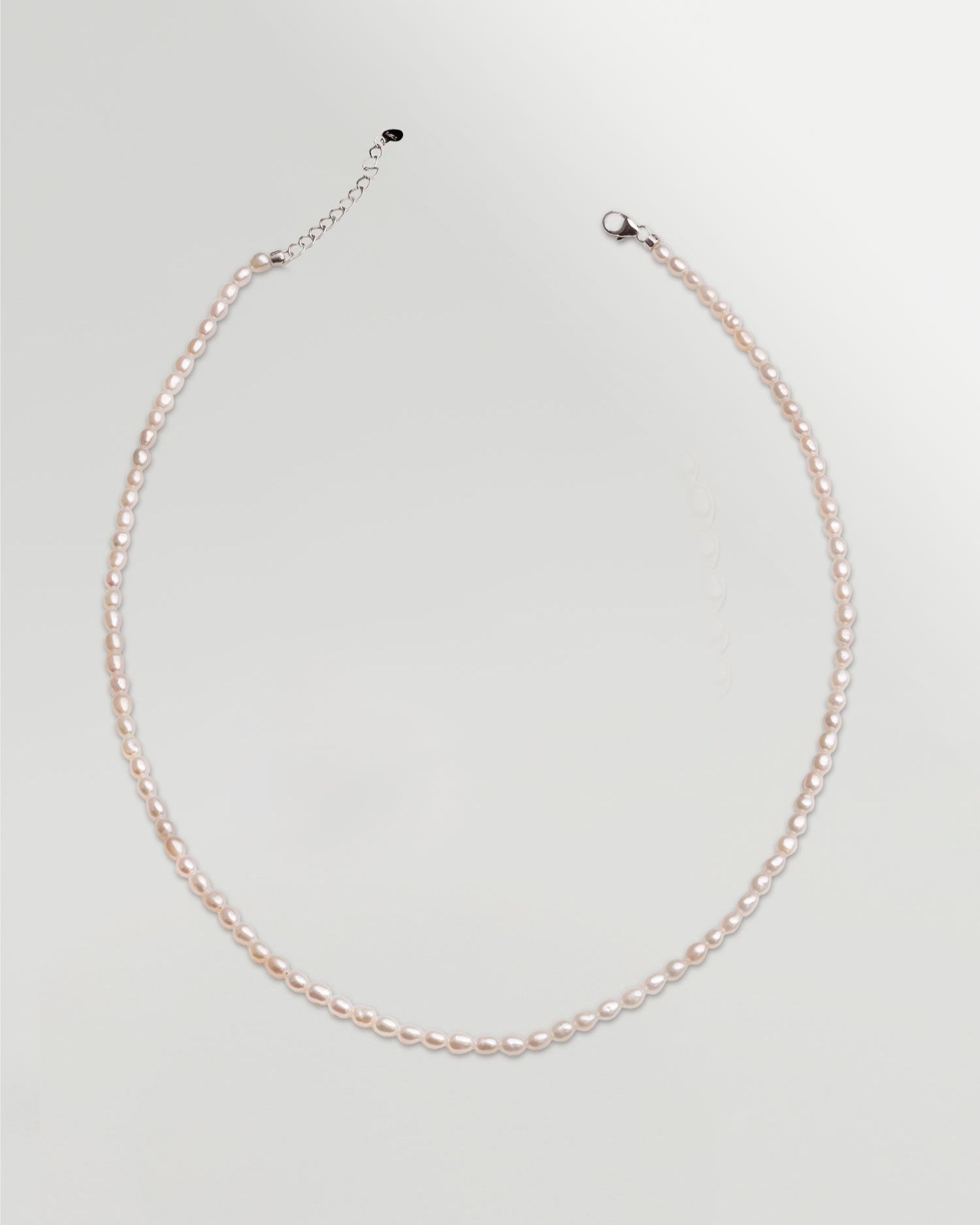 Collar de perlas cultivadas de agua dulce ovaladas 3-4 mm