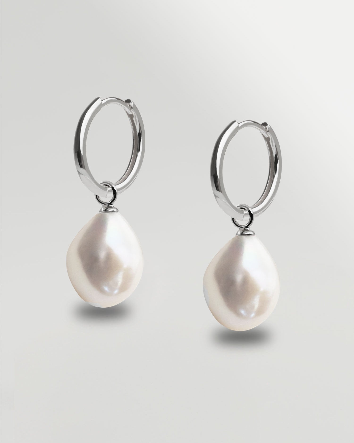 Pendientes de Aro de Plata de Ley con Perla Barroca - 16mm