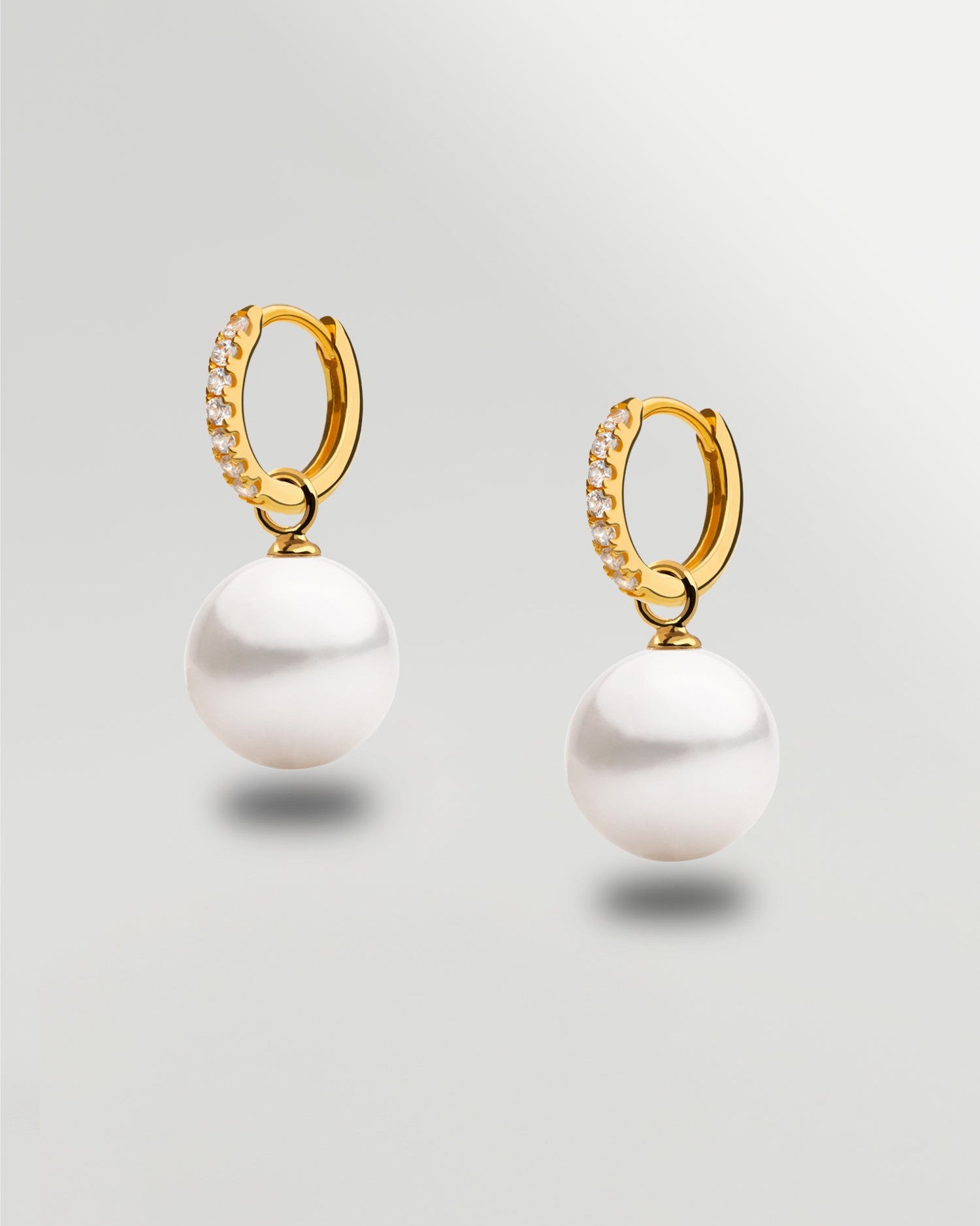 Aros de oro vermeil con circonitas y perla redonda 12 y 16 mm secret & you
