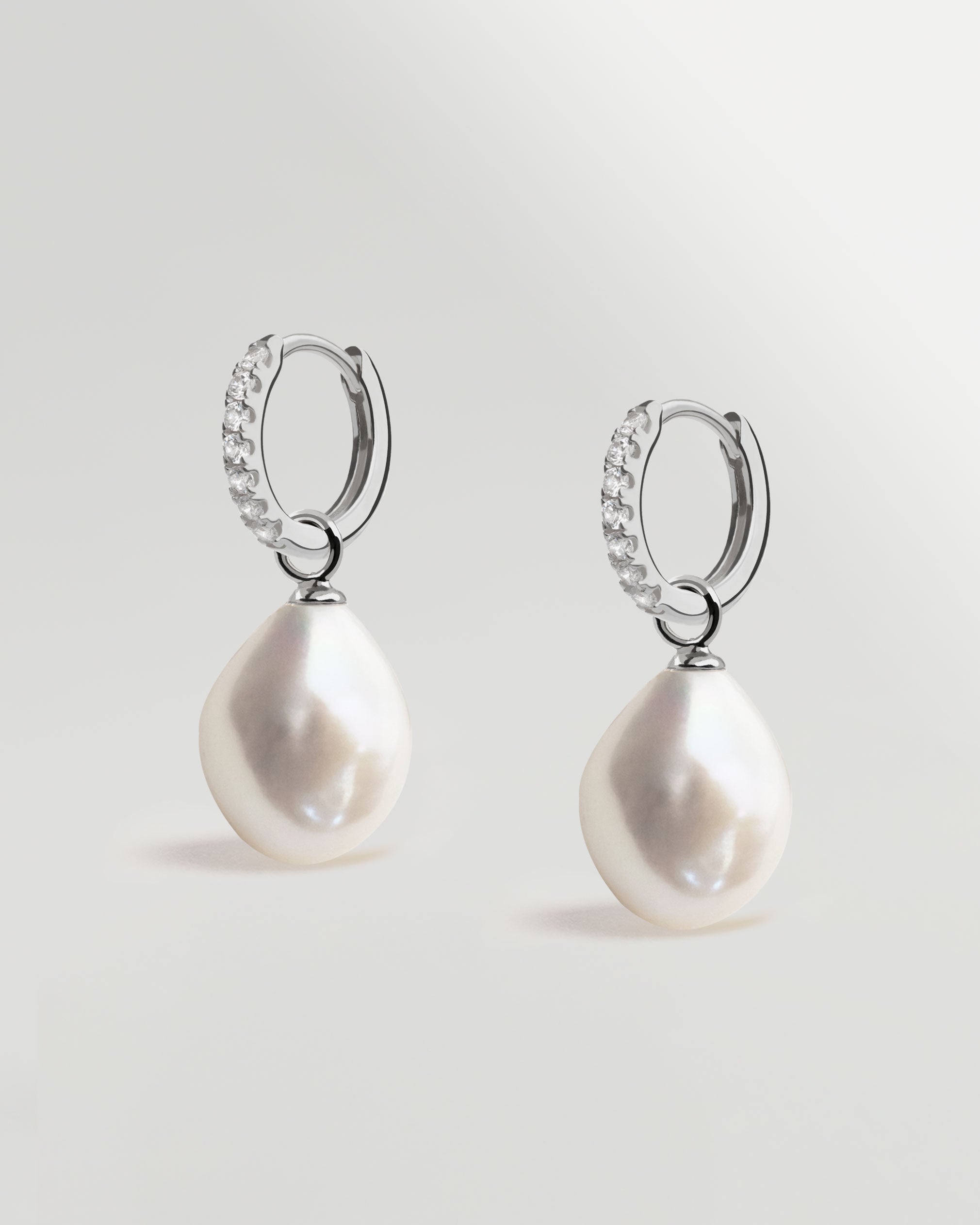 Pendientes de Aro de Plata de Ley con Circonitas y Perla Barroca - 12mm