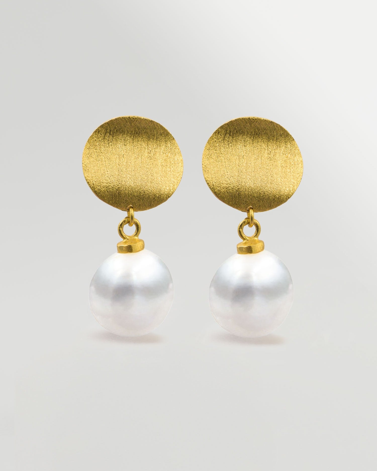 Pendientes de Perlas Barrocas con Placa de Plata Bañada en Oro Secret & You