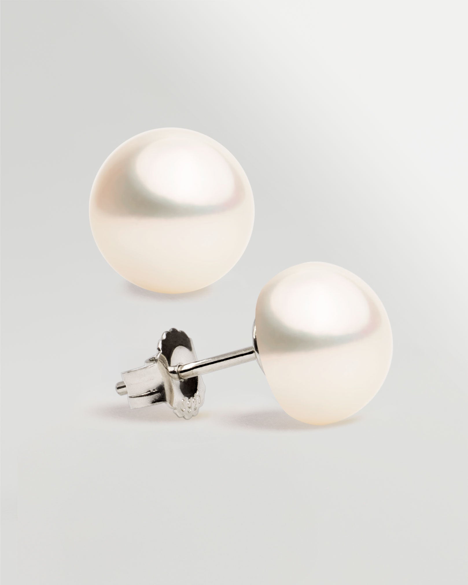 Pendientes de Perlas de Agua Dulce Botón y Oro Blanco 18k Secret & You