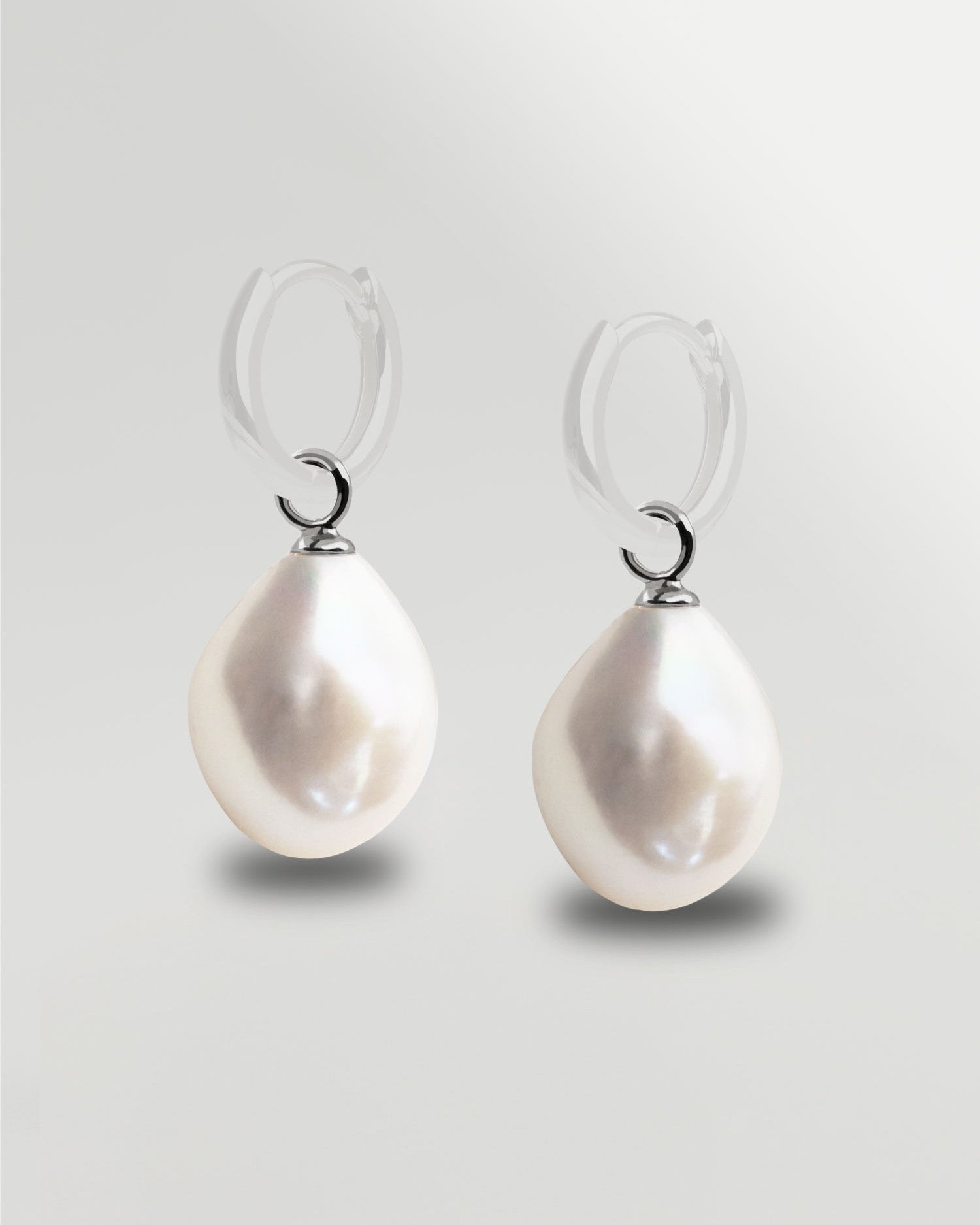 foto de charm de perlas barrocas - plata de ley secret & you