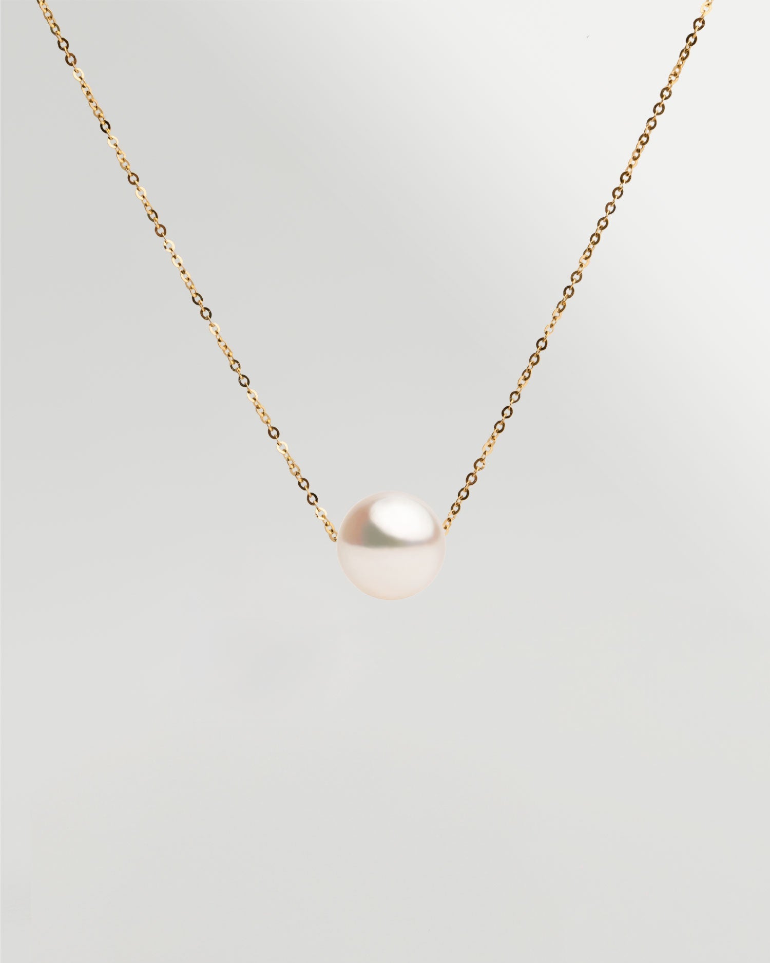 Colgante de Perla Akoya Redonda de 8,5mm en Oro de 18 k