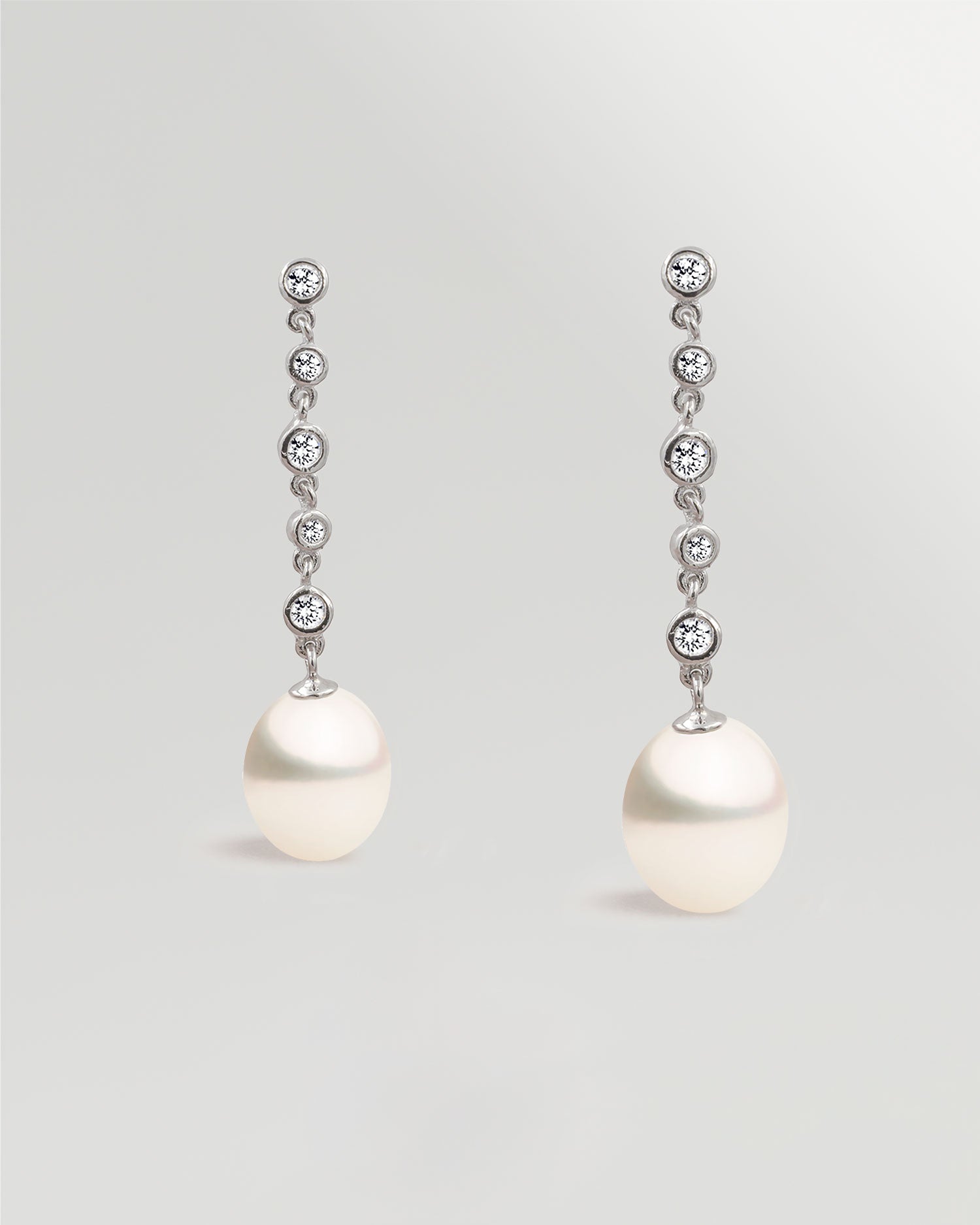 Pendientes de Perlas de Agua Dulce Gota 8-9 mm de Plata de Ley con Circonitas Secret & You