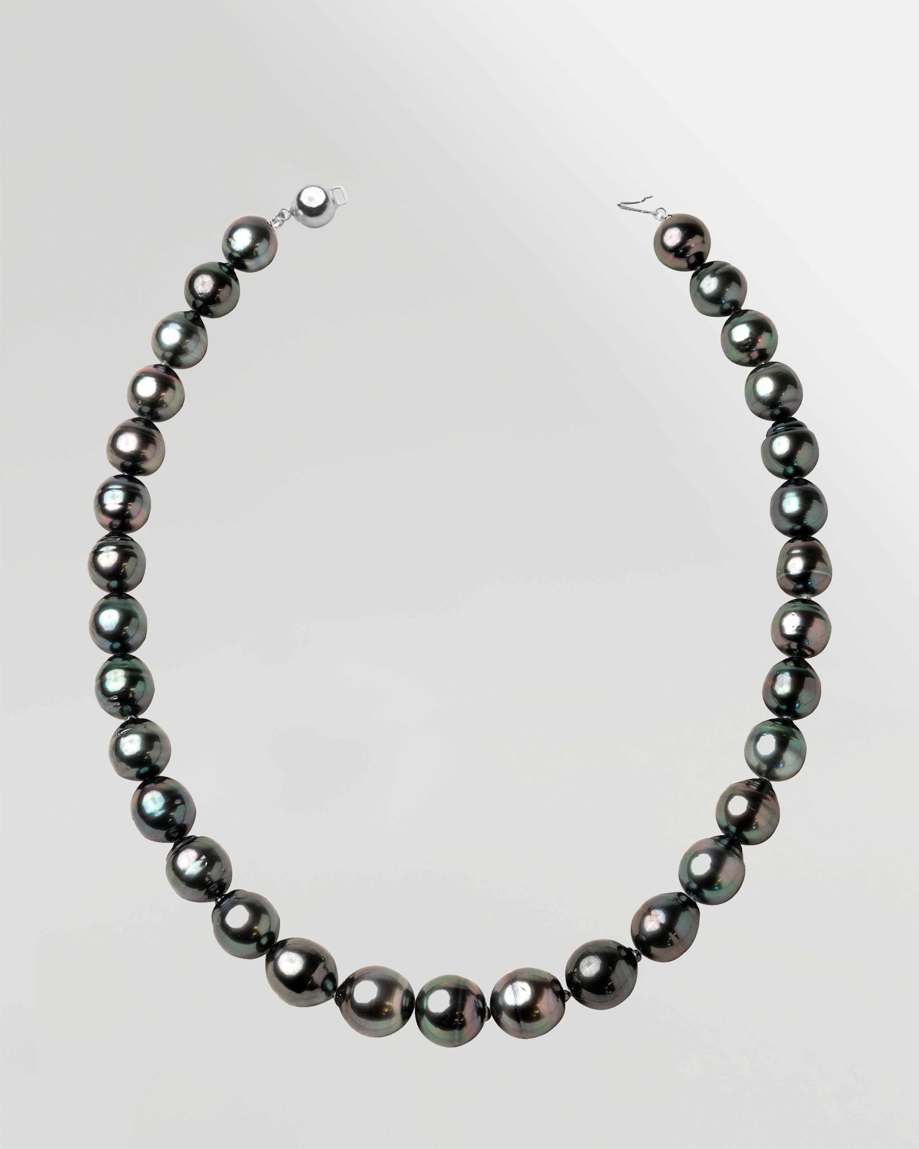 Collar de perlas cultivadas Tahití negras barrocas de 12-13 mm