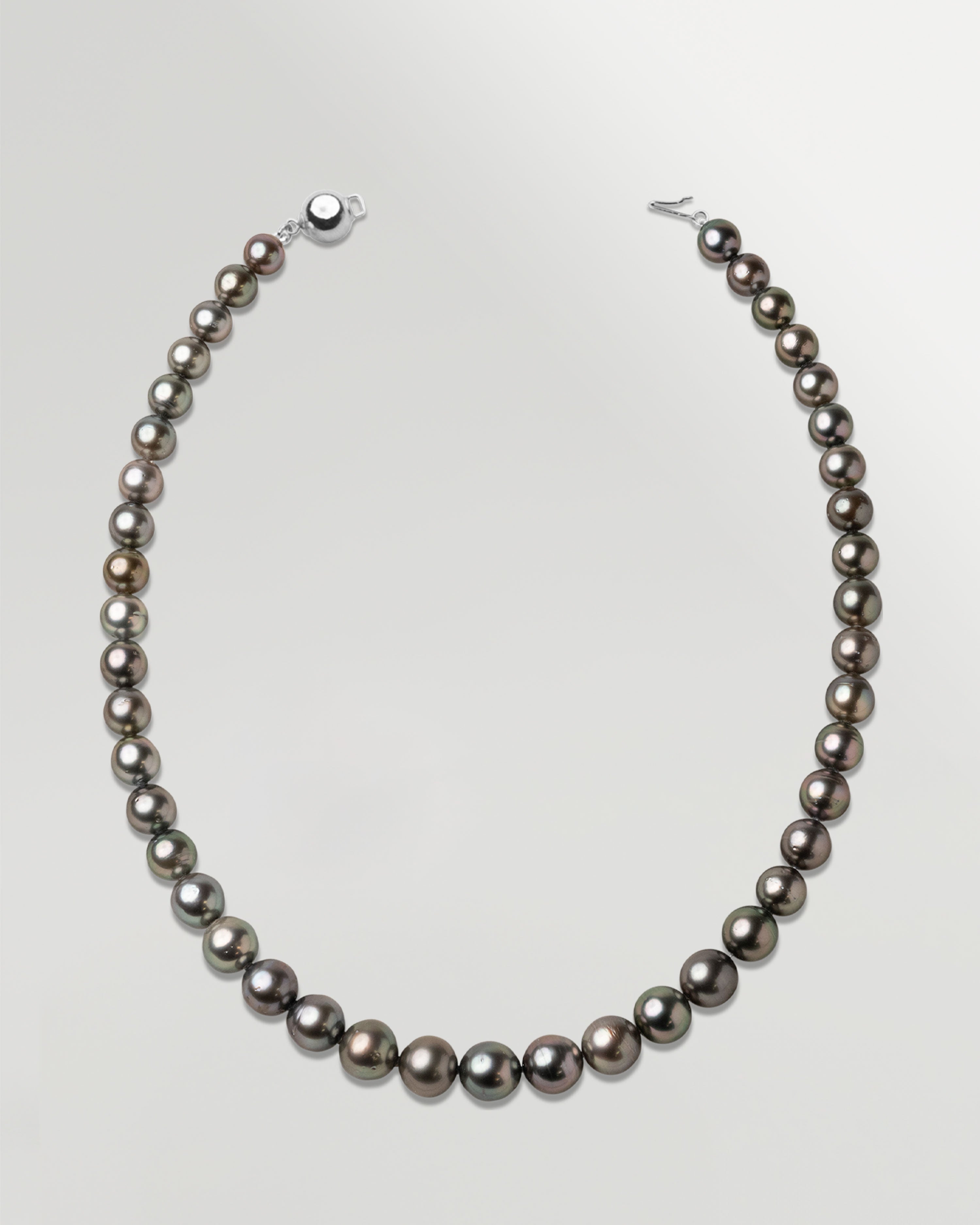 Collar de perlas cultivadas naturales Tahití redondas de 8 a 11 mm de color chocolate gris y bronce